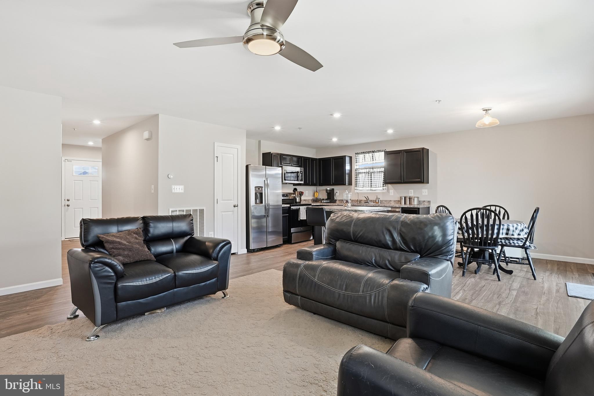 MEADE'S CROSSING - Residential