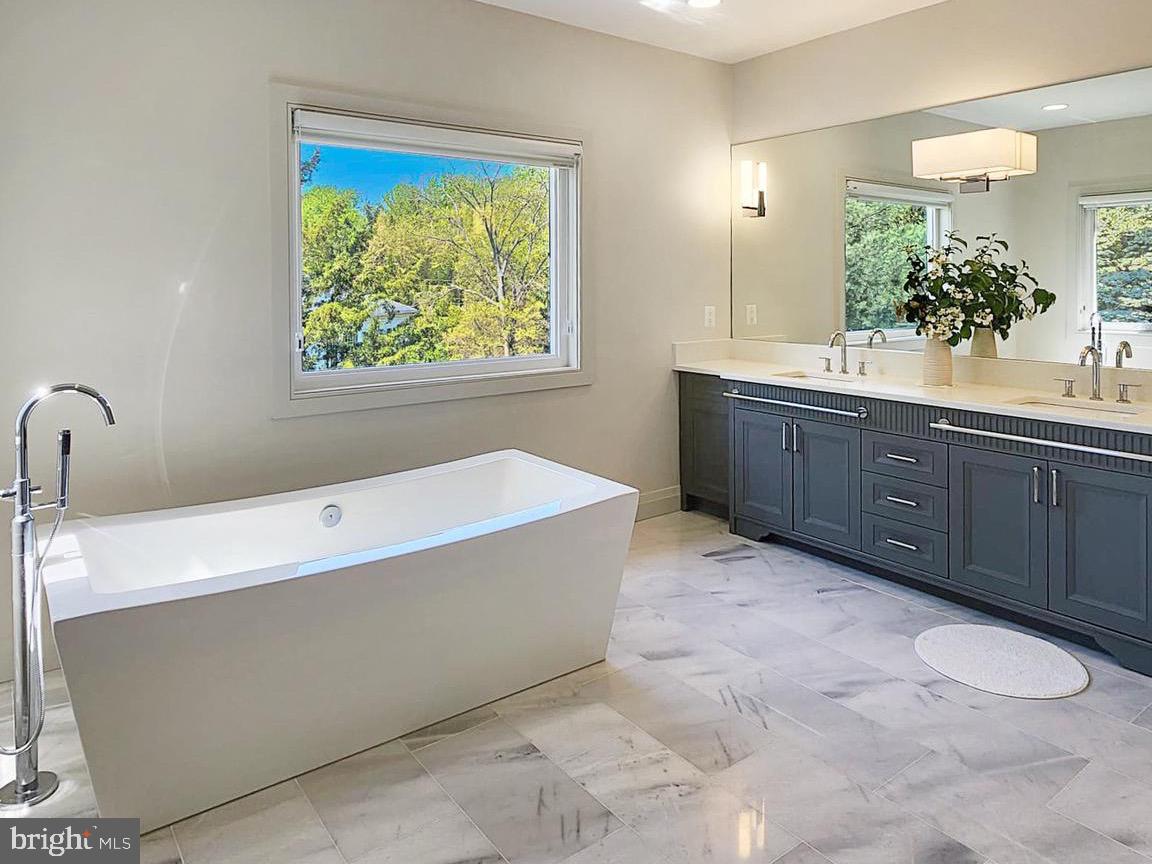 ROSEMONT - Residential