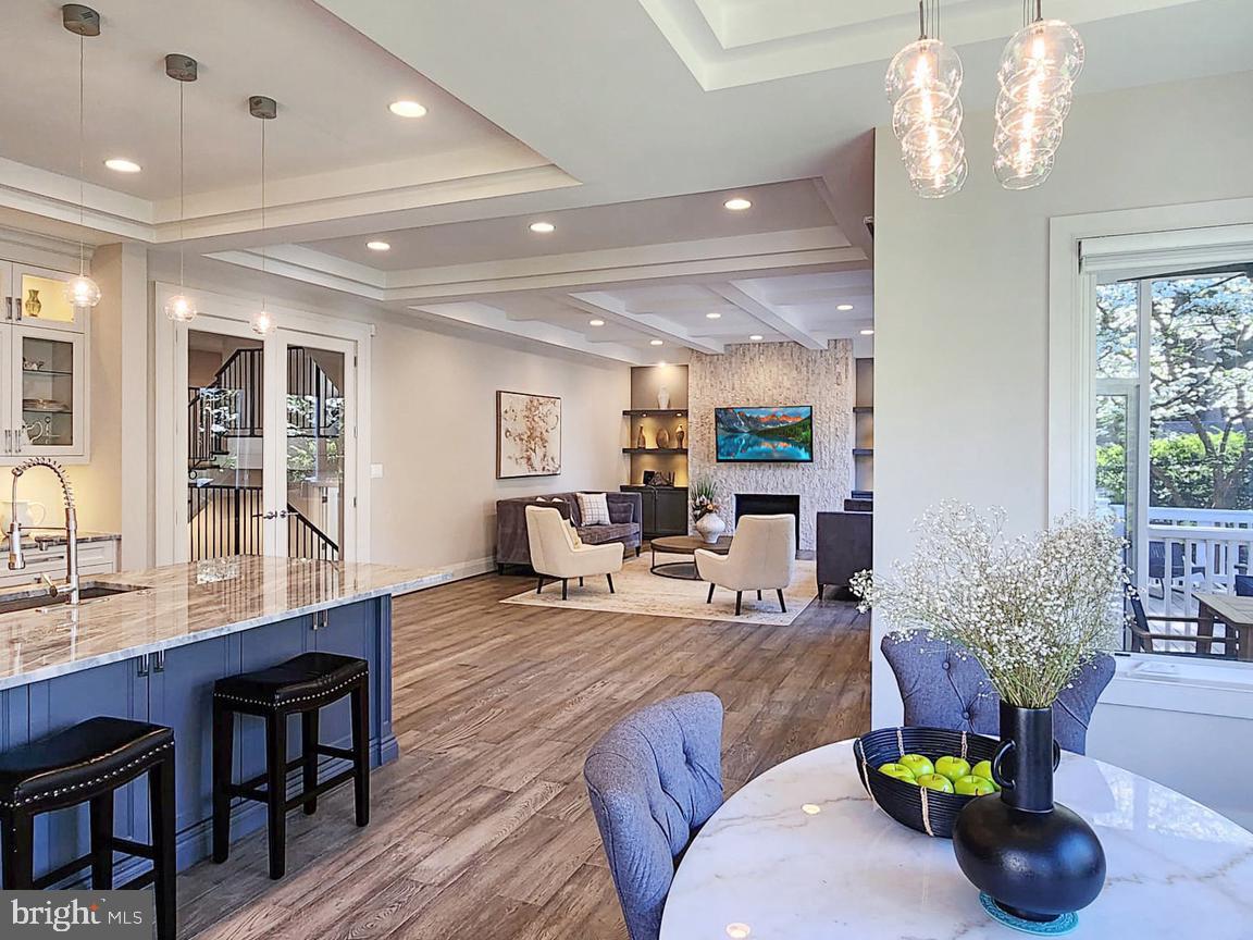 ROSEMONT - Residential