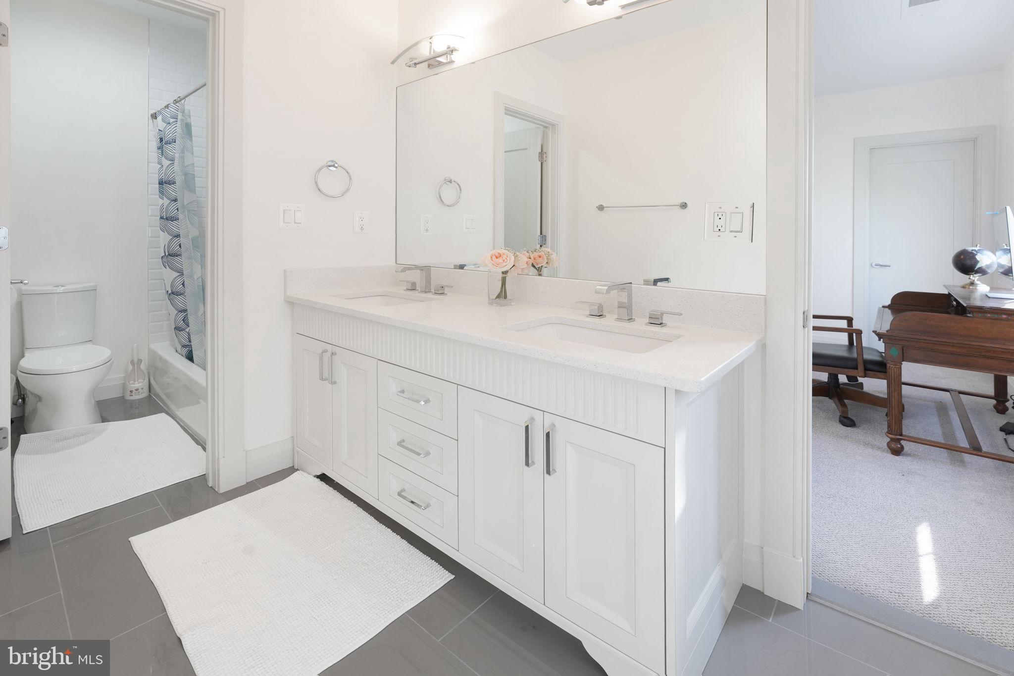 ROSEMONT - Residential