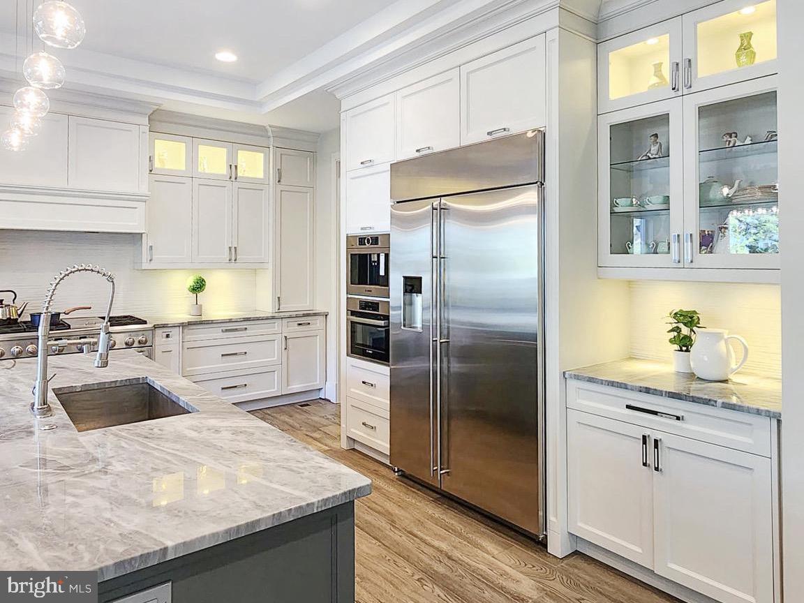 ROSEMONT - Residential