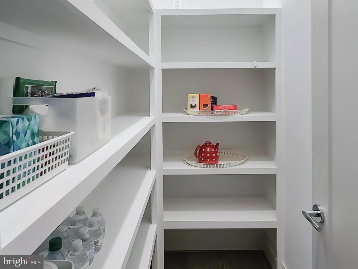 ROSEMONT - Residential