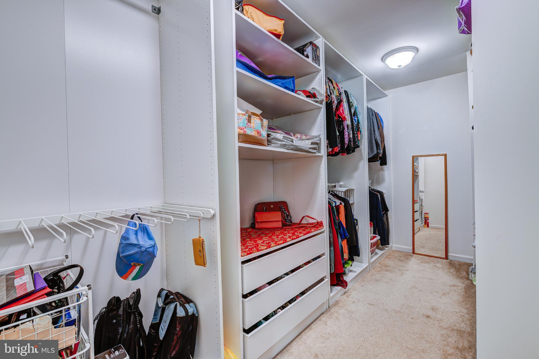 THORNDALE - Residential