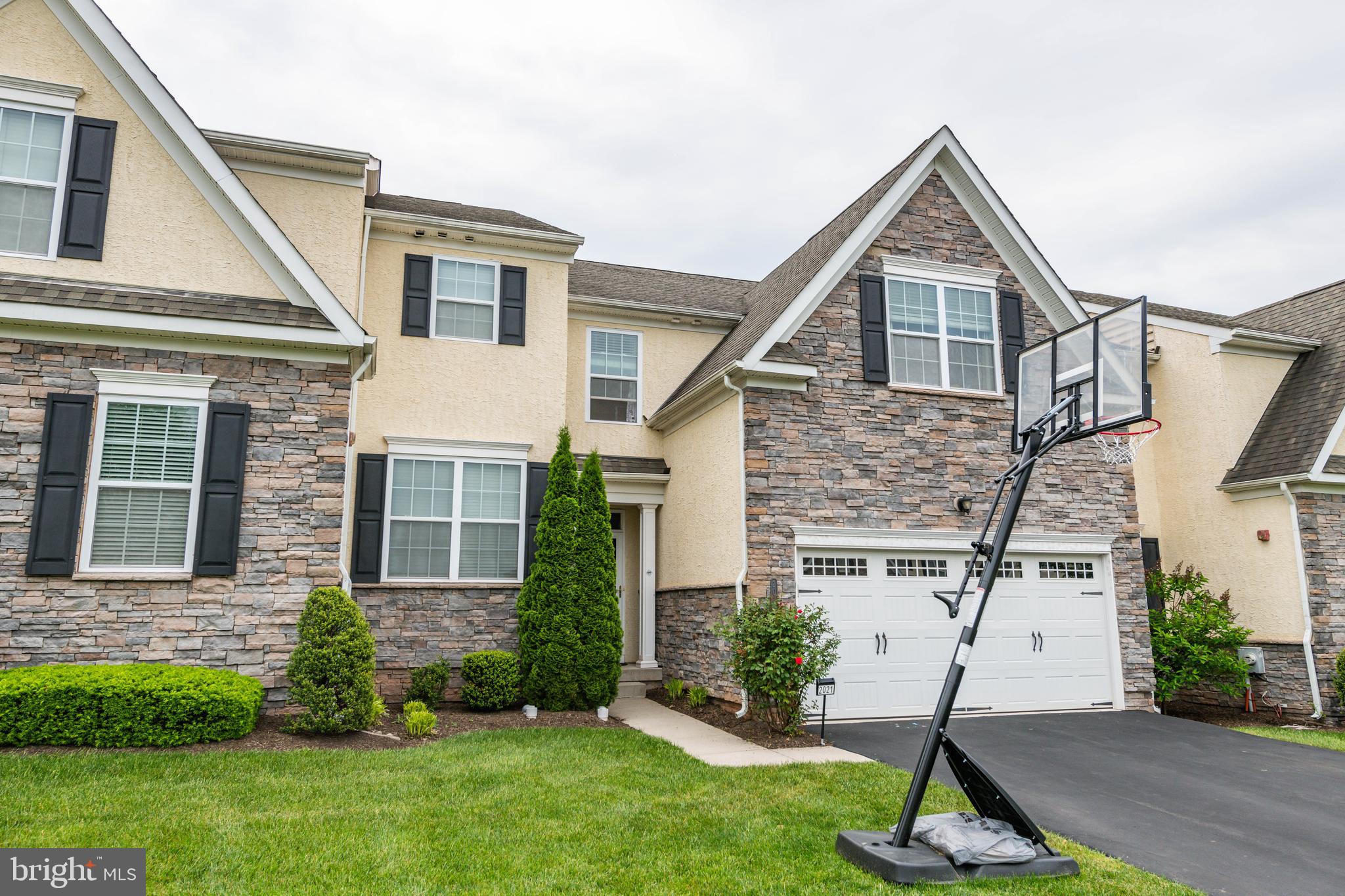 THORNDALE - Residential