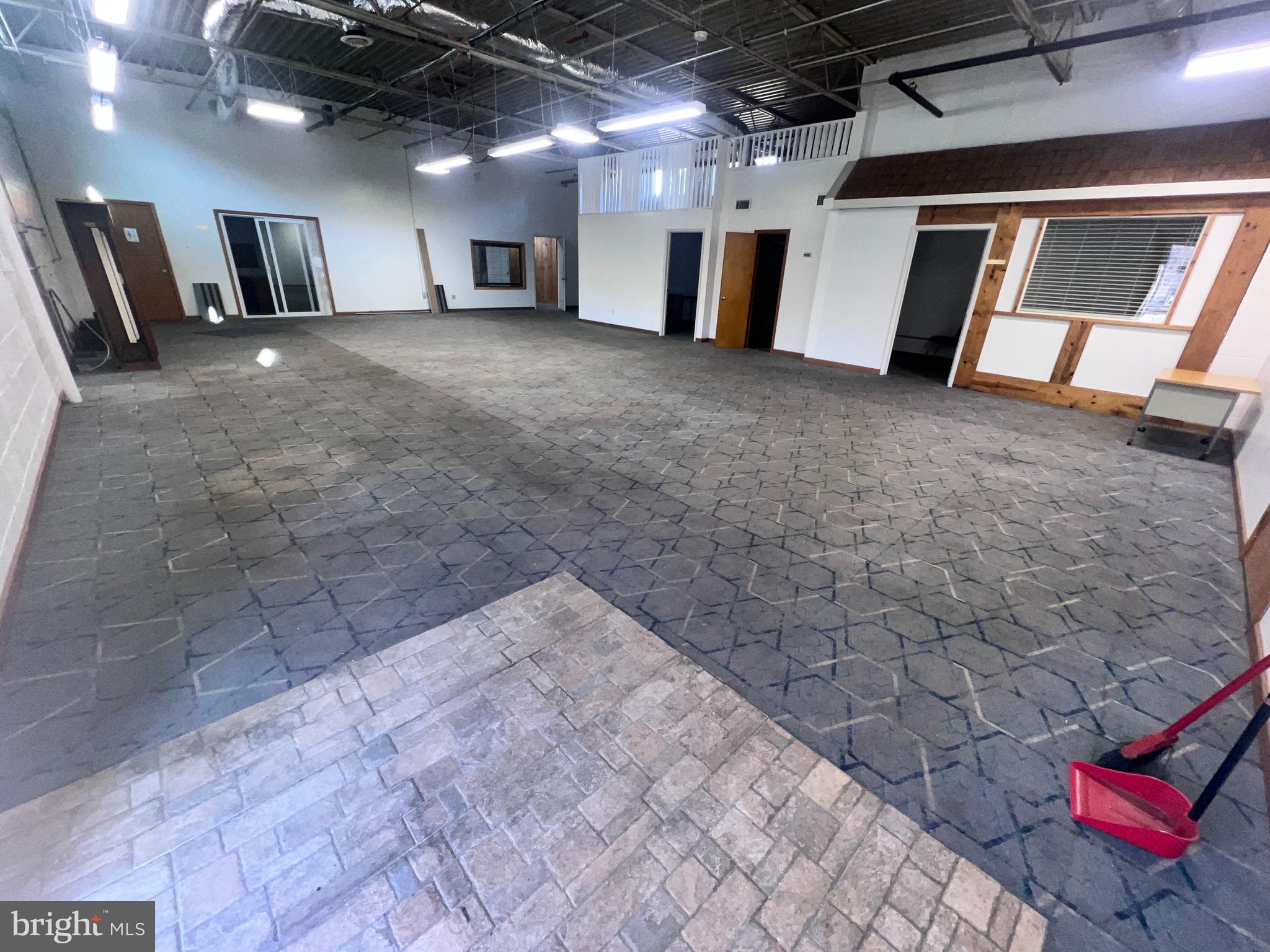 NONE AVAILABLE - Commercial Lease