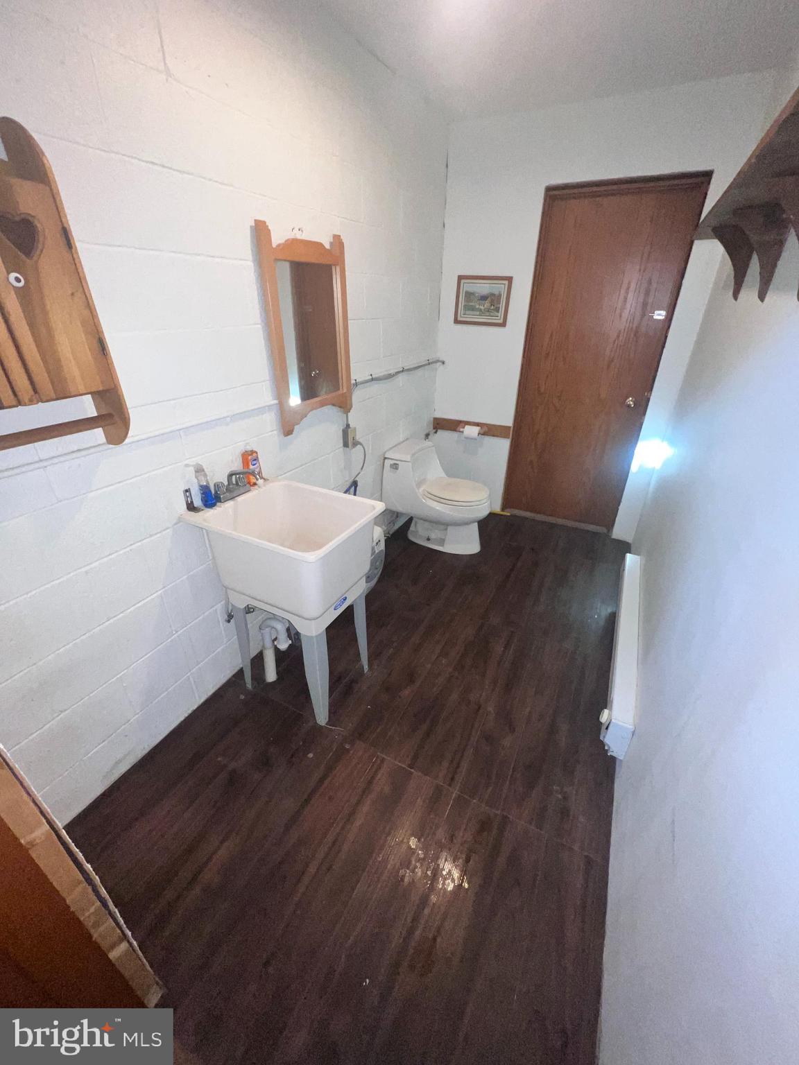 NONE AVAILABLE - Commercial Lease