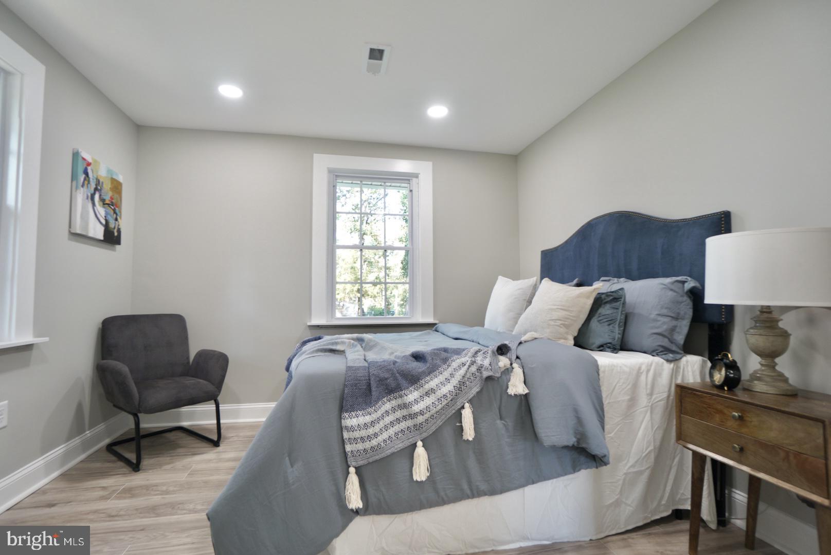 OAKLAWN - Residential