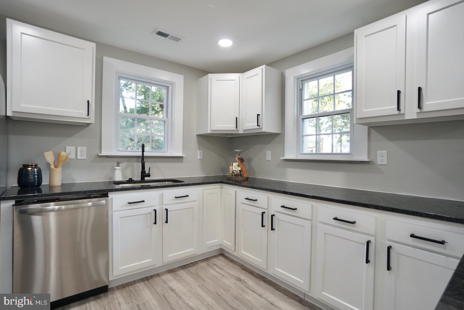 OAKLAWN - Residential