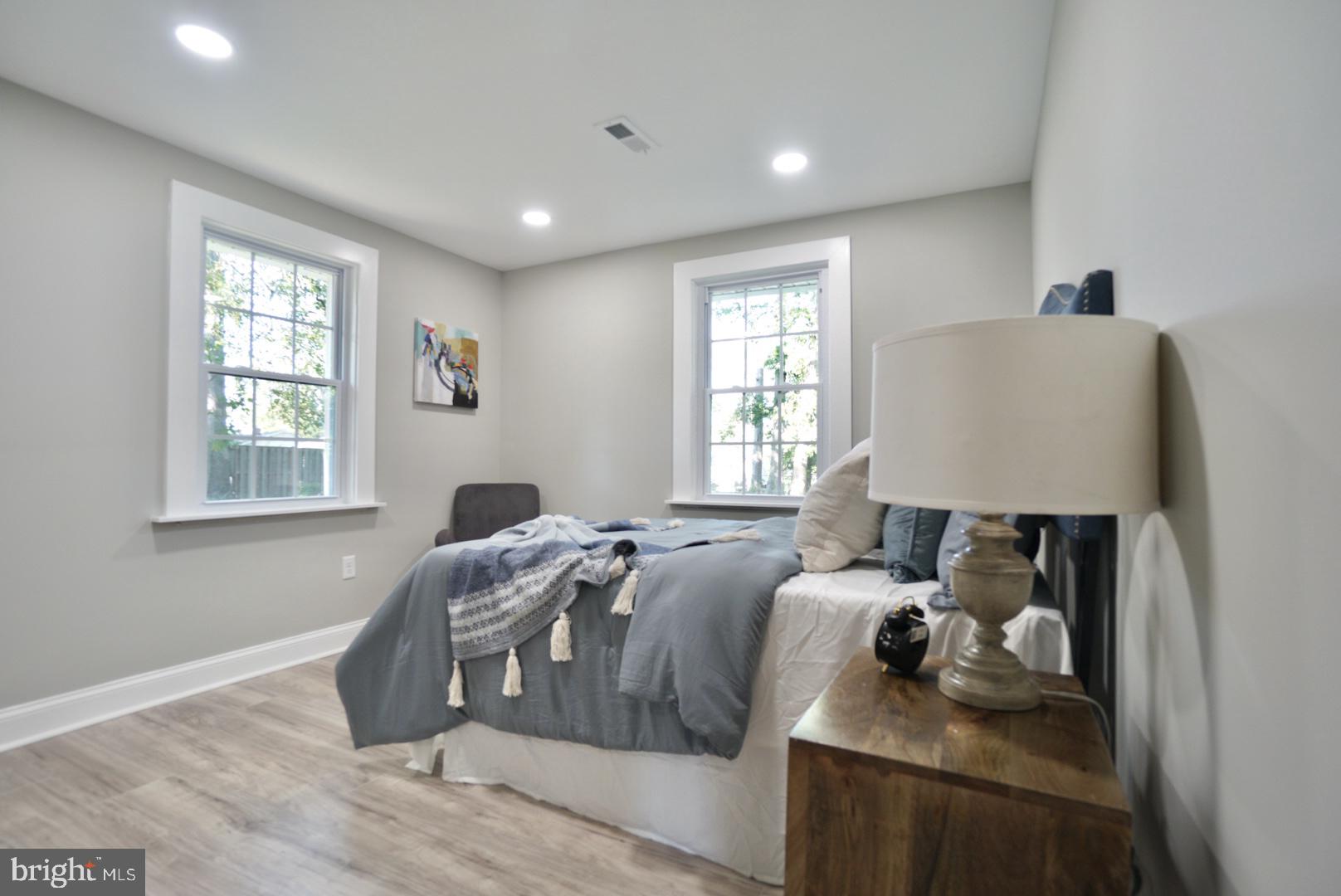 OAKLAWN - Residential