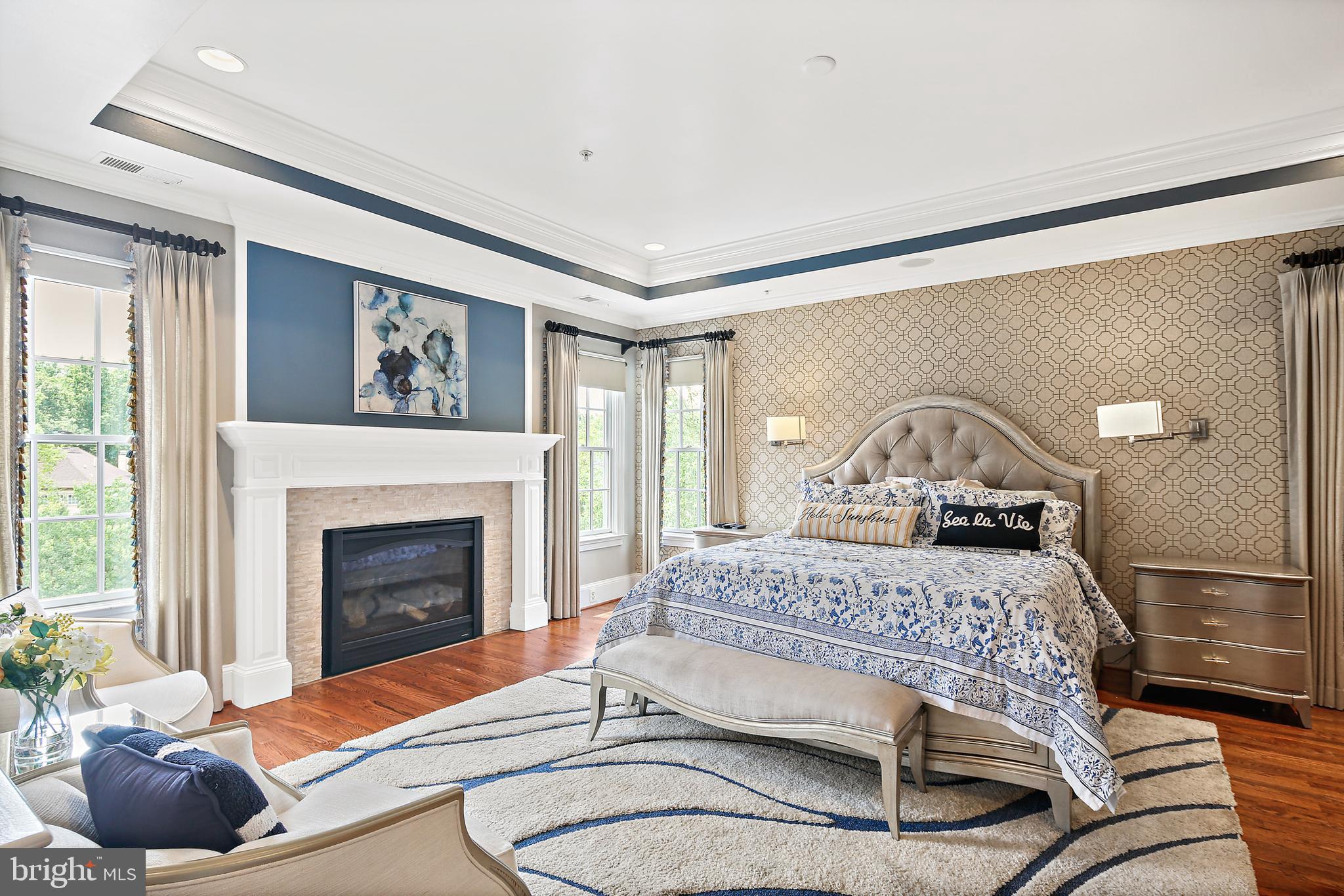 RIVERWOOD - Residential