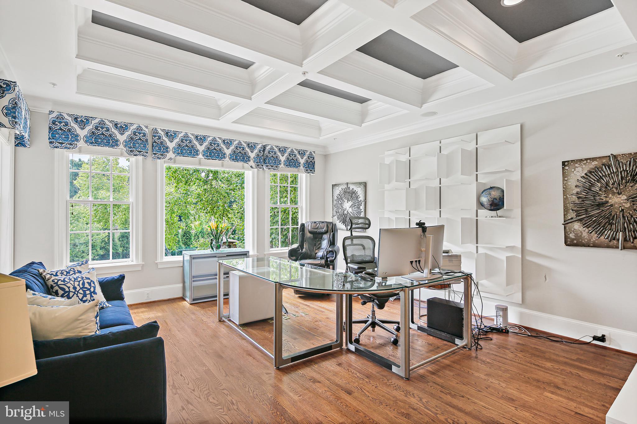 RIVERWOOD - Residential