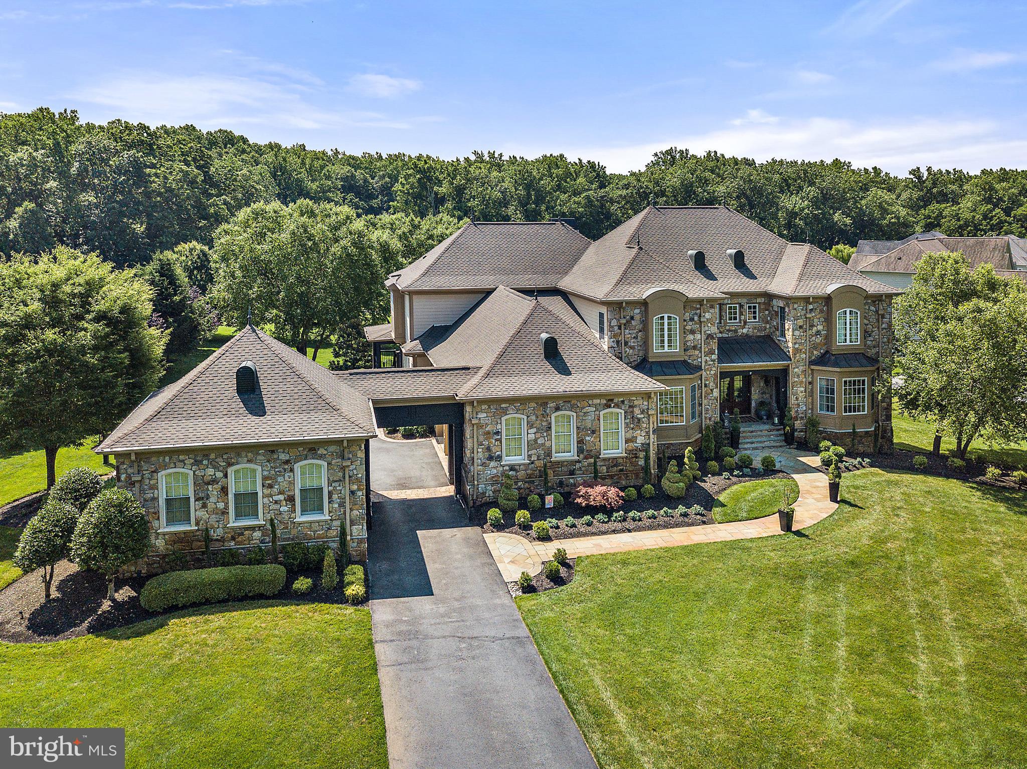 RIVERWOOD - Residential