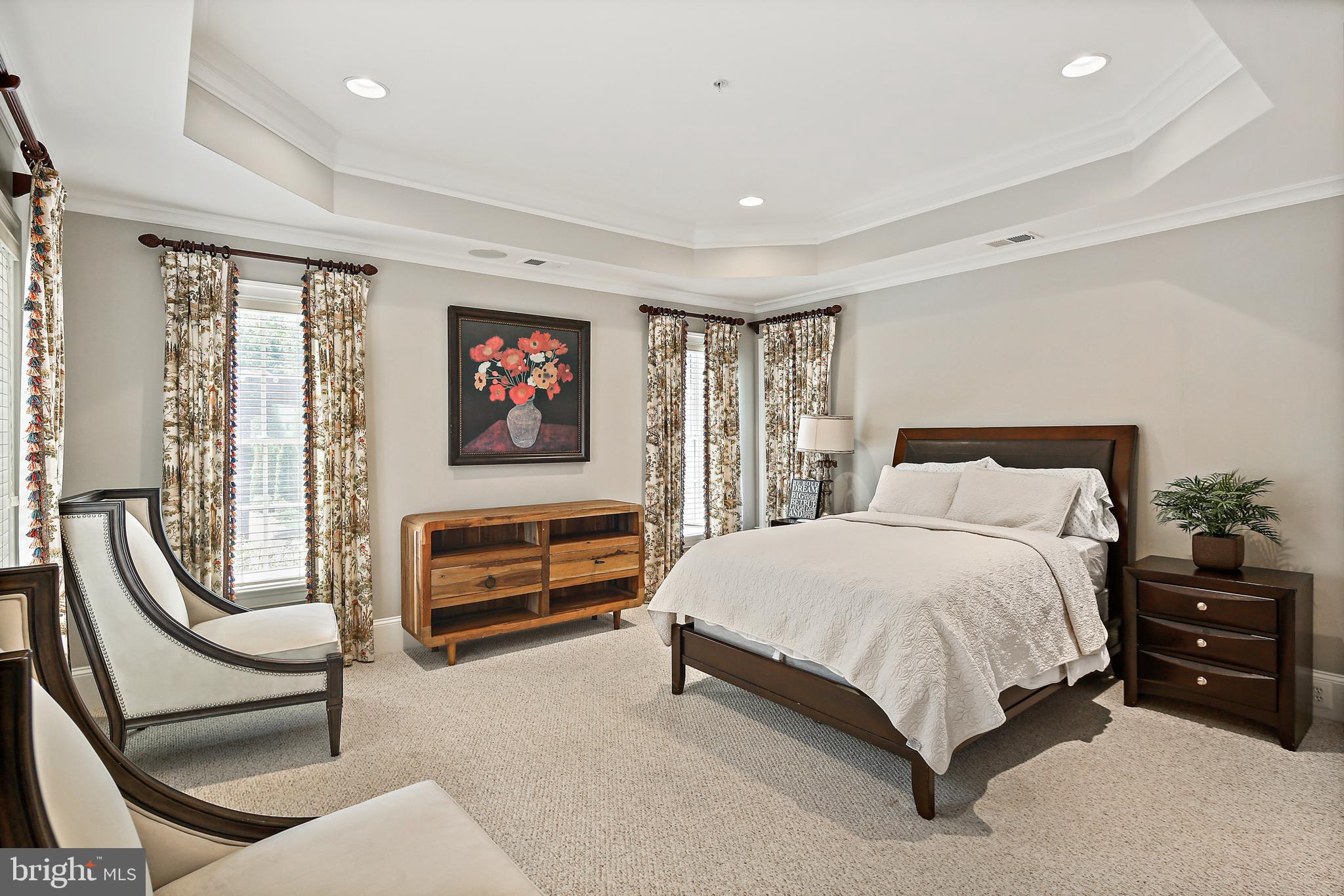 RIVERWOOD - Residential