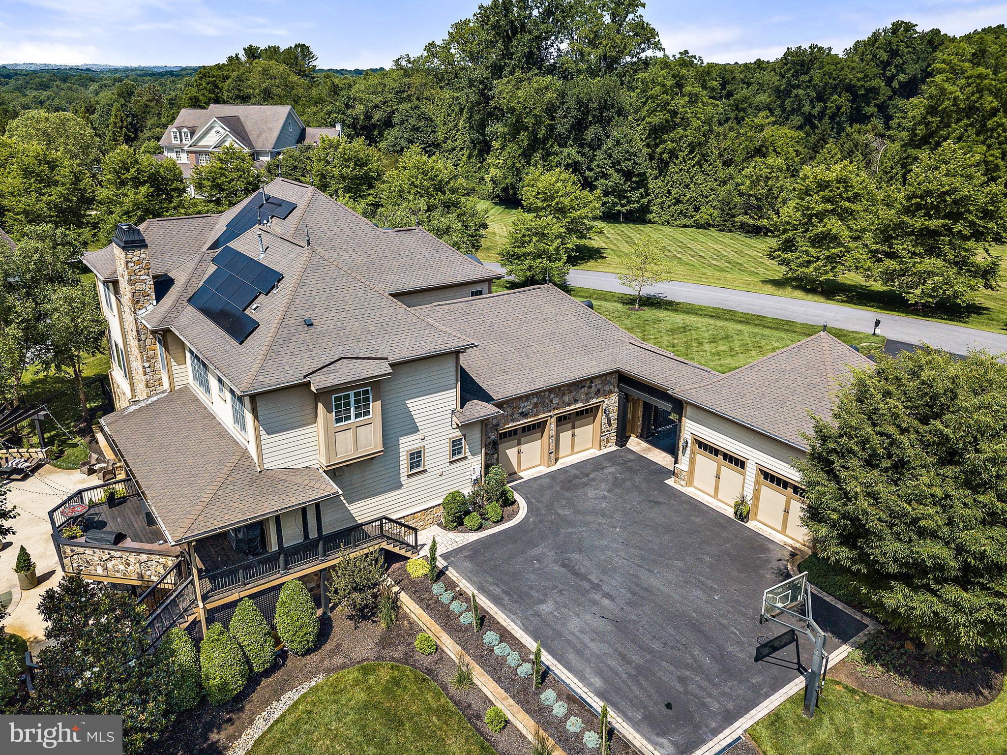 RIVERWOOD - Residential