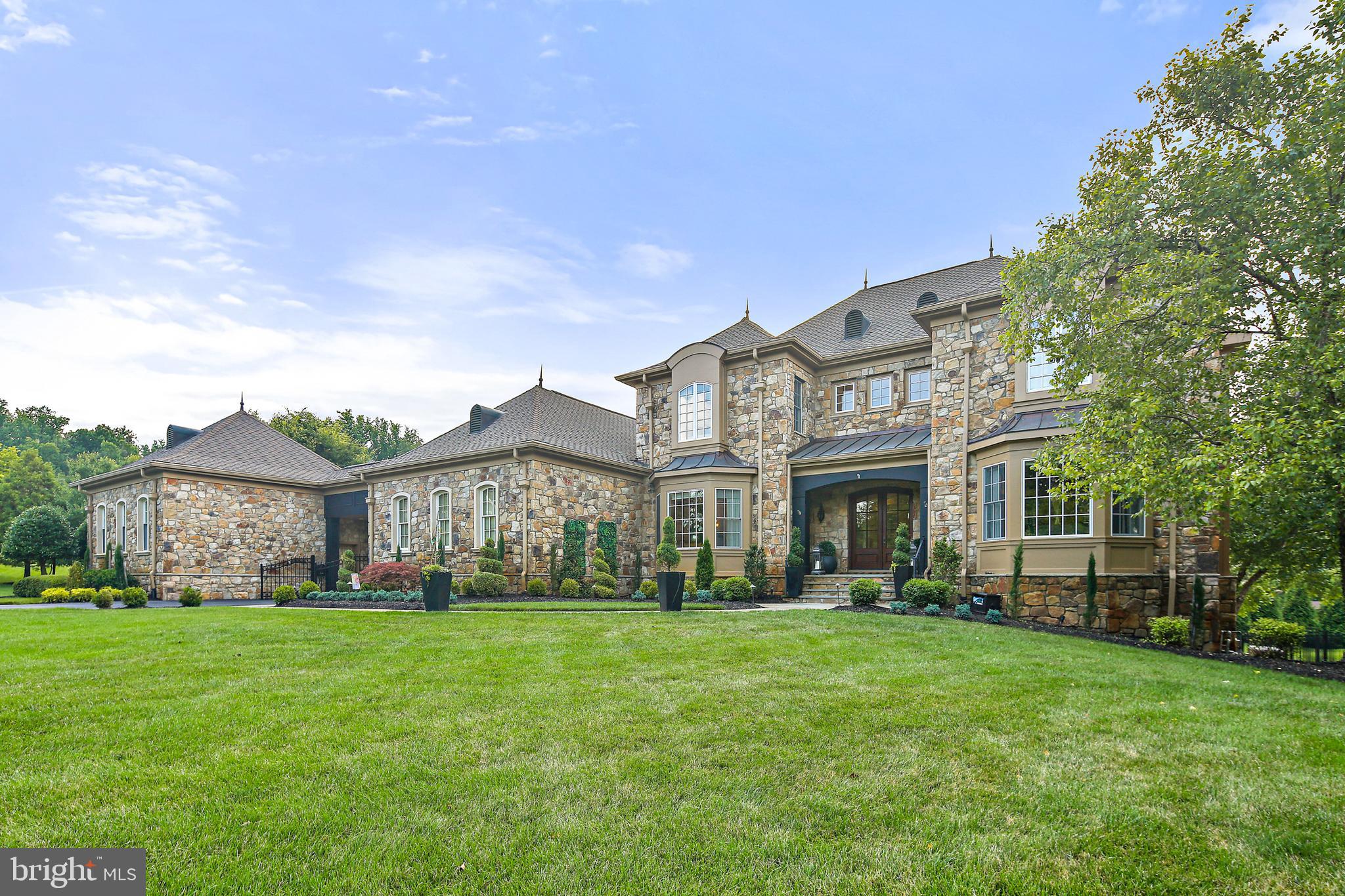 RIVERWOOD - Residential