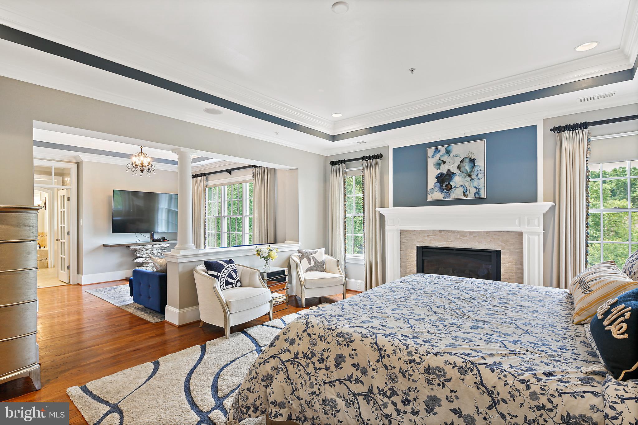 RIVERWOOD - Residential