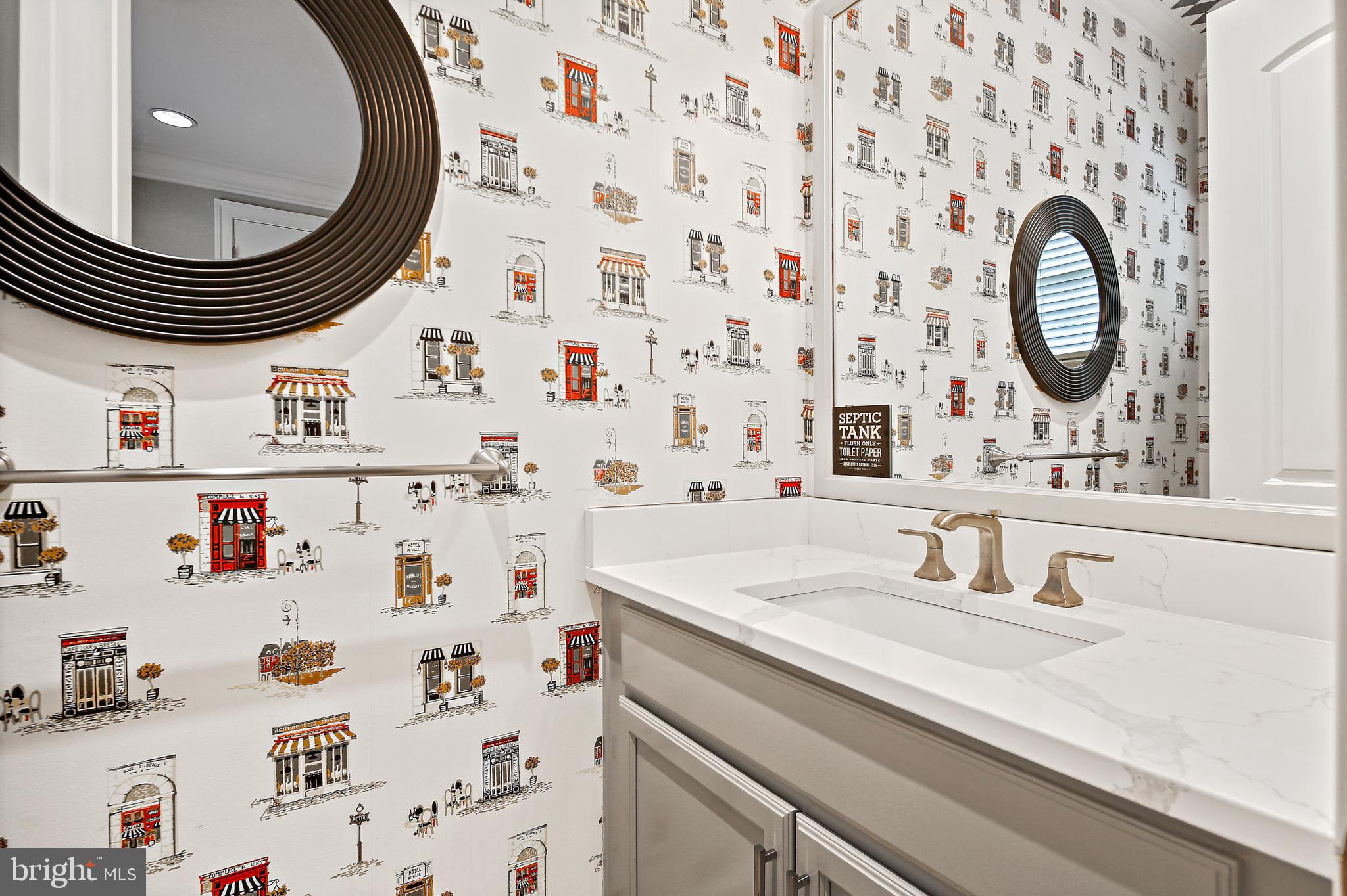 RIVERWOOD - Residential