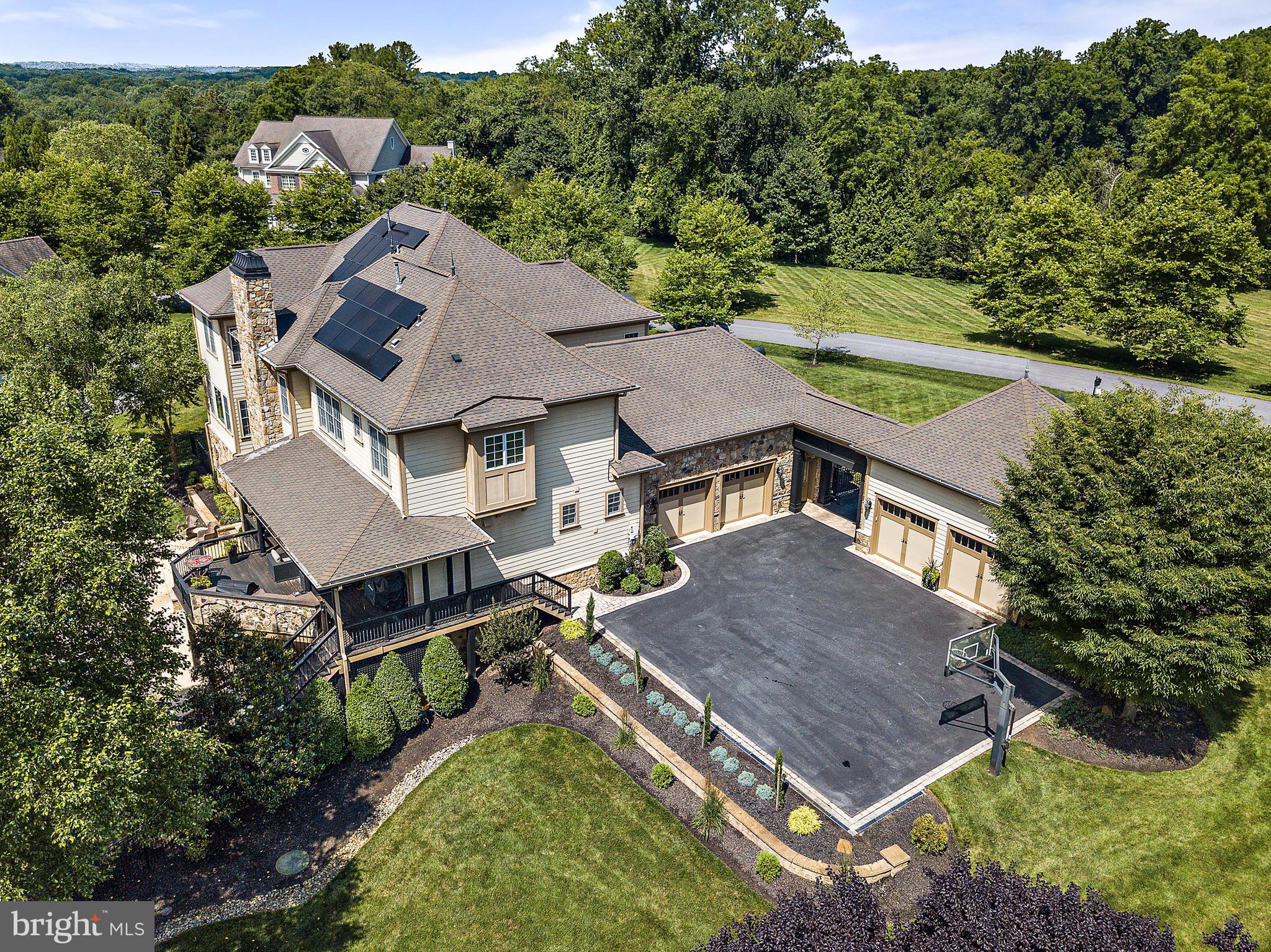 RIVERWOOD - Residential