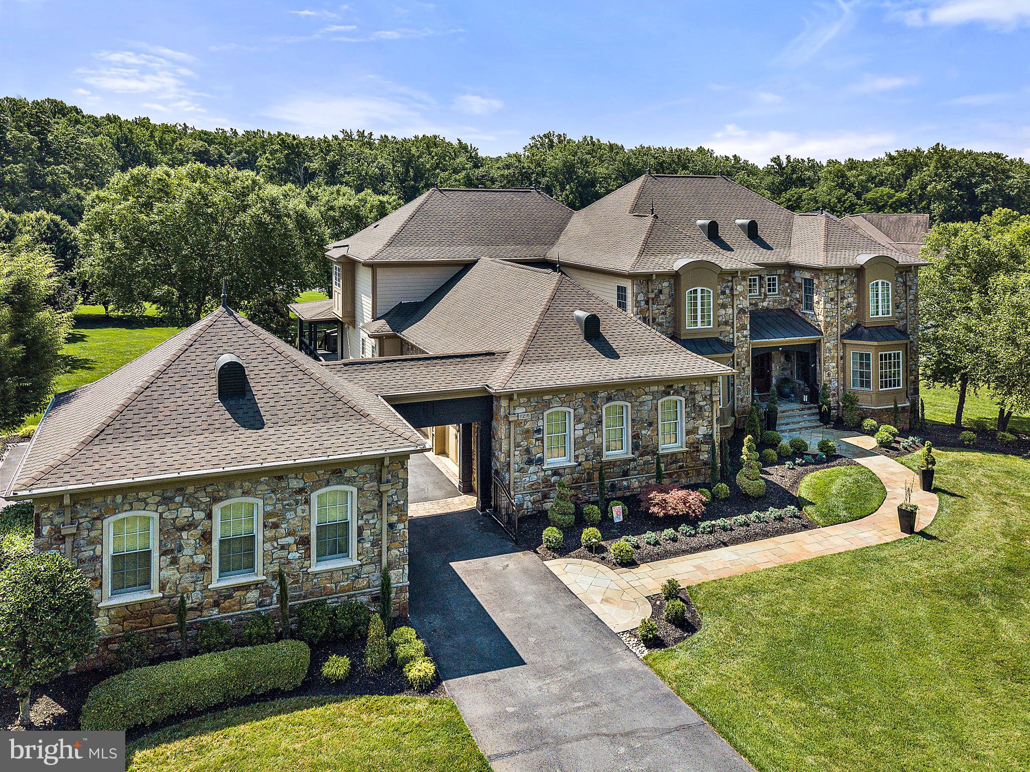 RIVERWOOD - Residential