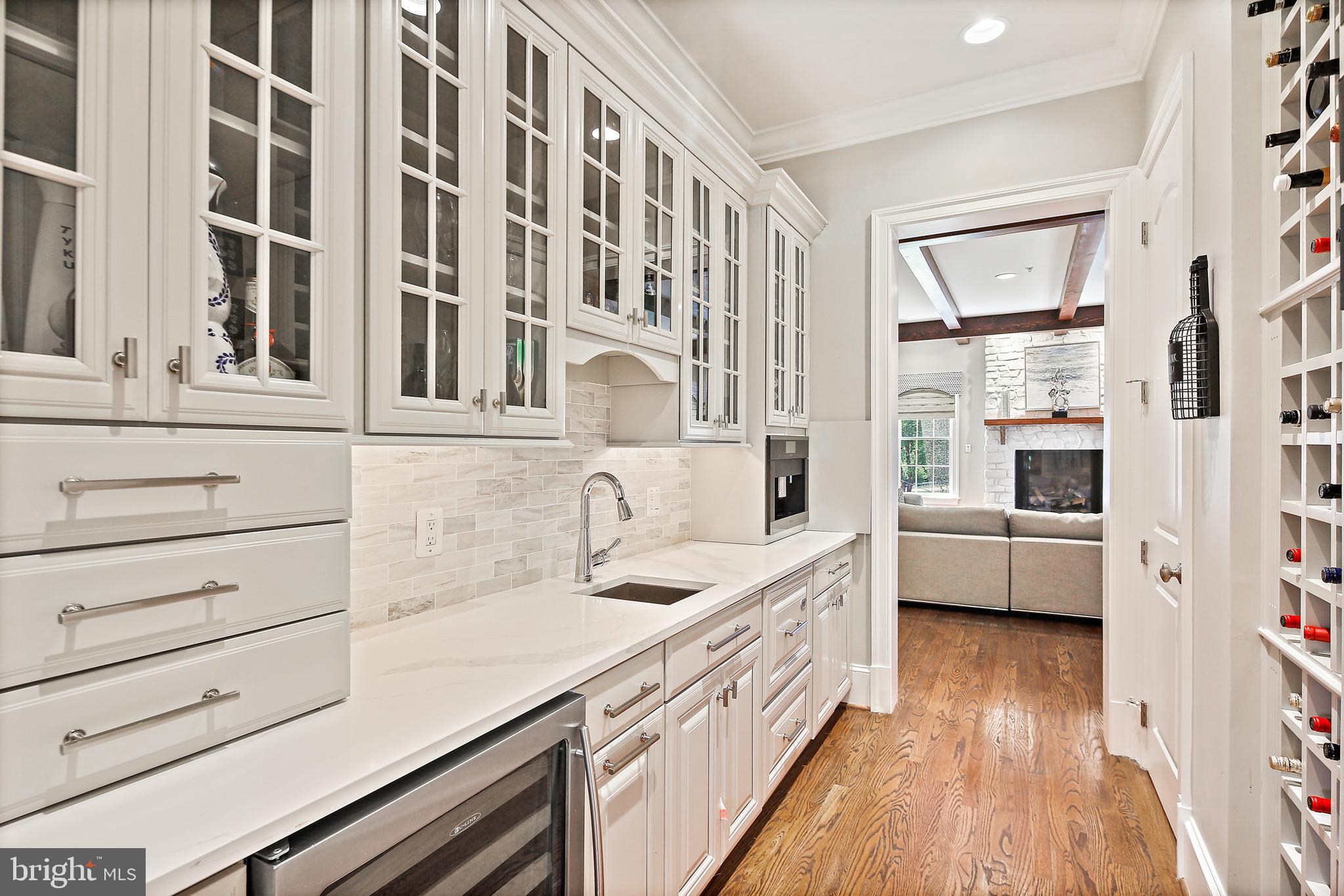 RIVERWOOD - Residential