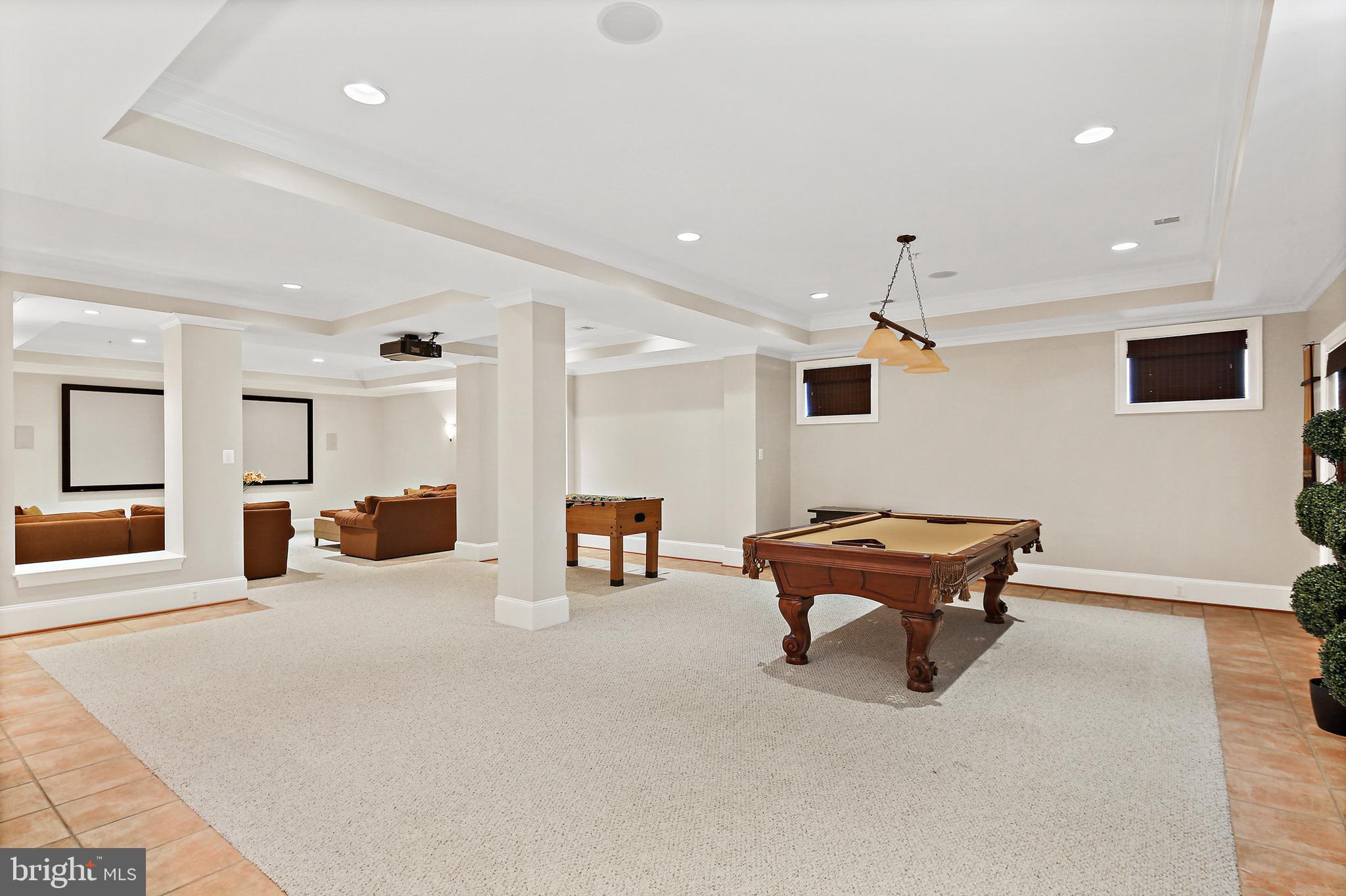 RIVERWOOD - Residential