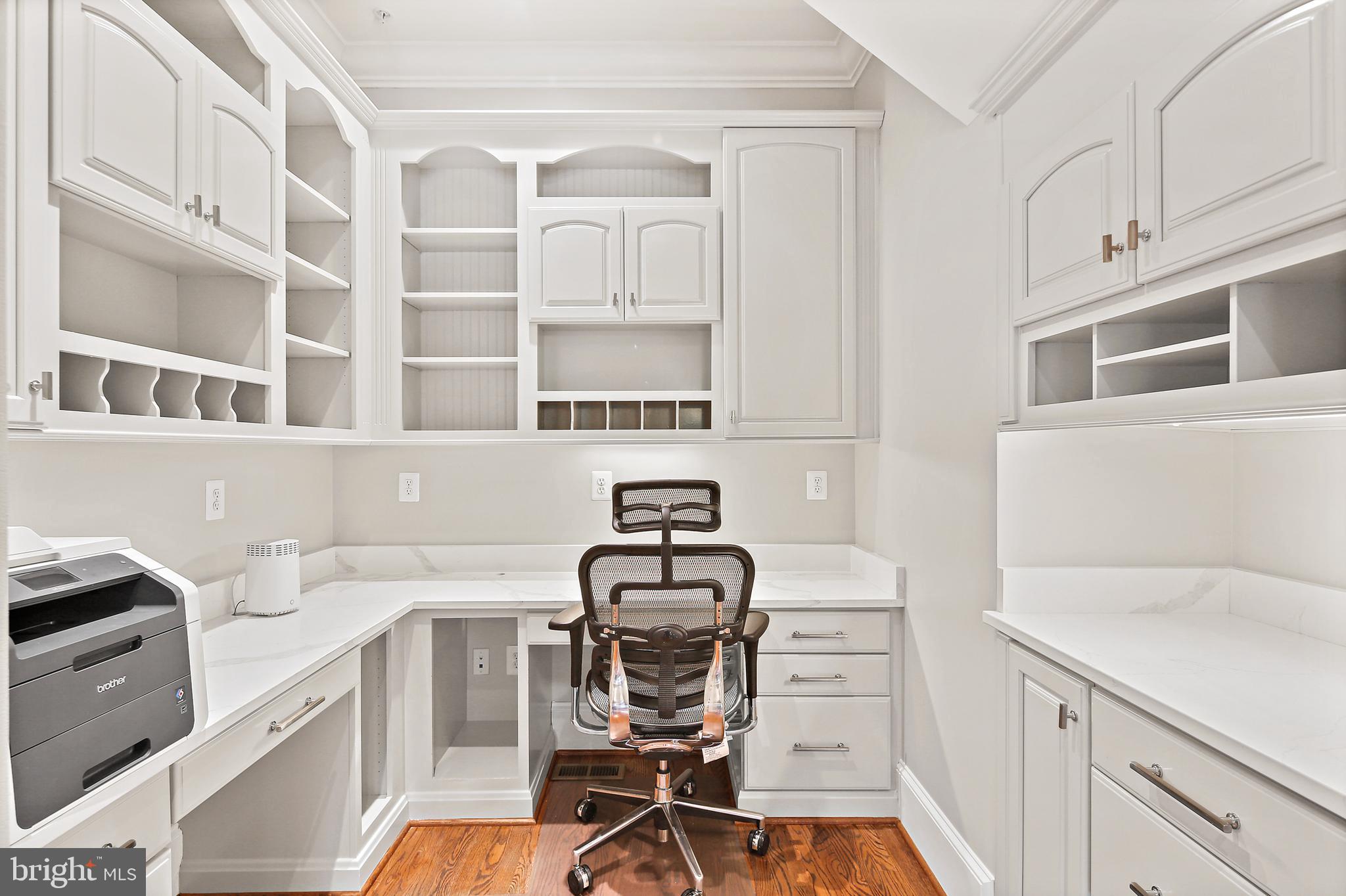 RIVERWOOD - Residential