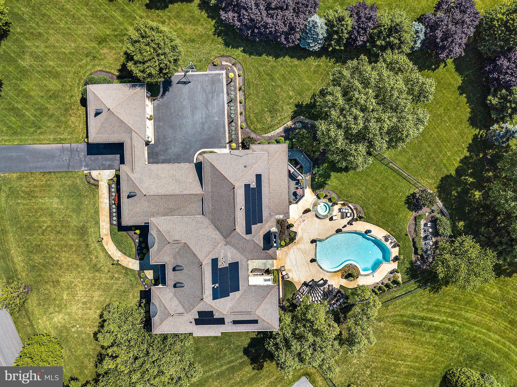 RIVERWOOD - Residential