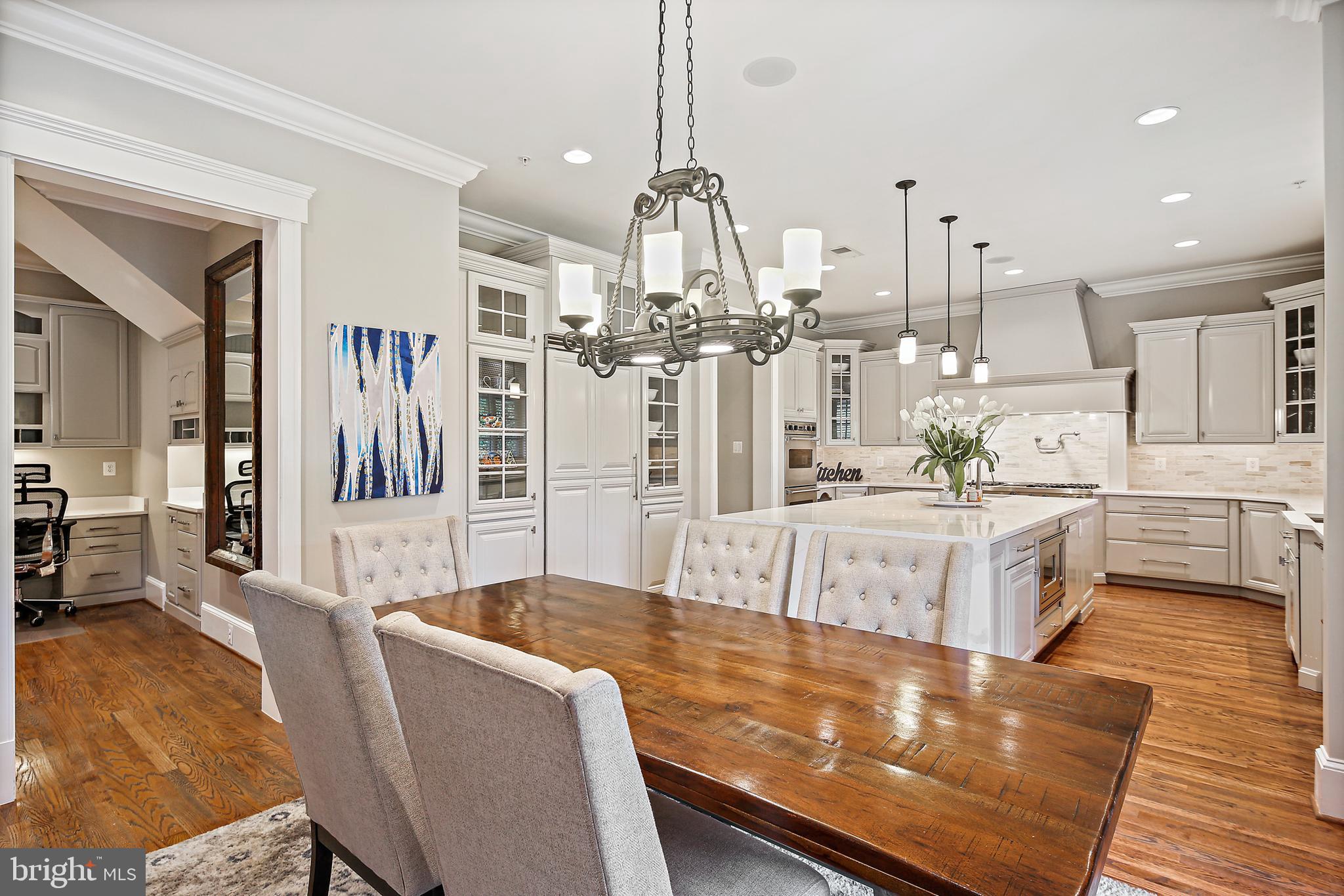 RIVERWOOD - Residential