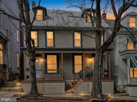 158-160 S TULPEHOCKEN PINE GROVE PA 17963