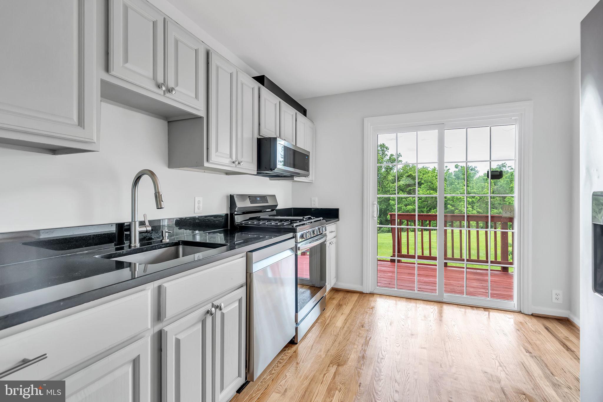 LAKE BRADDOCK - Residential