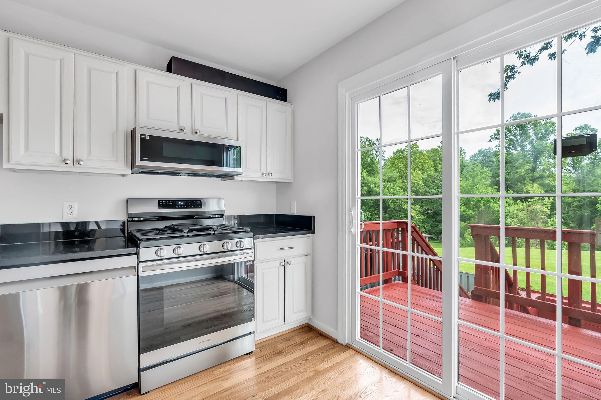 LAKE BRADDOCK - Residential