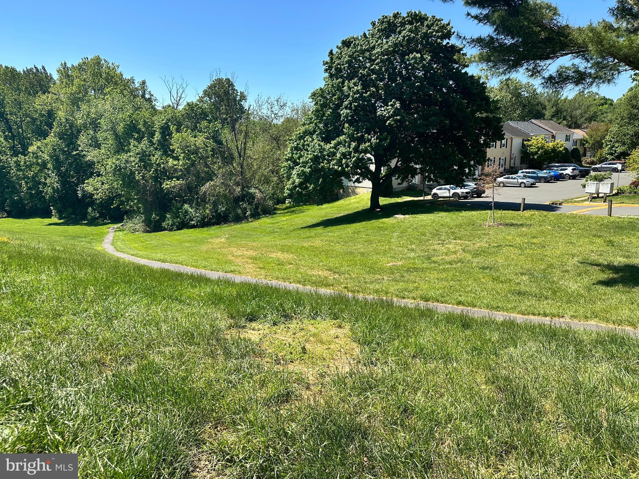 LAKE BRADDOCK - Residential