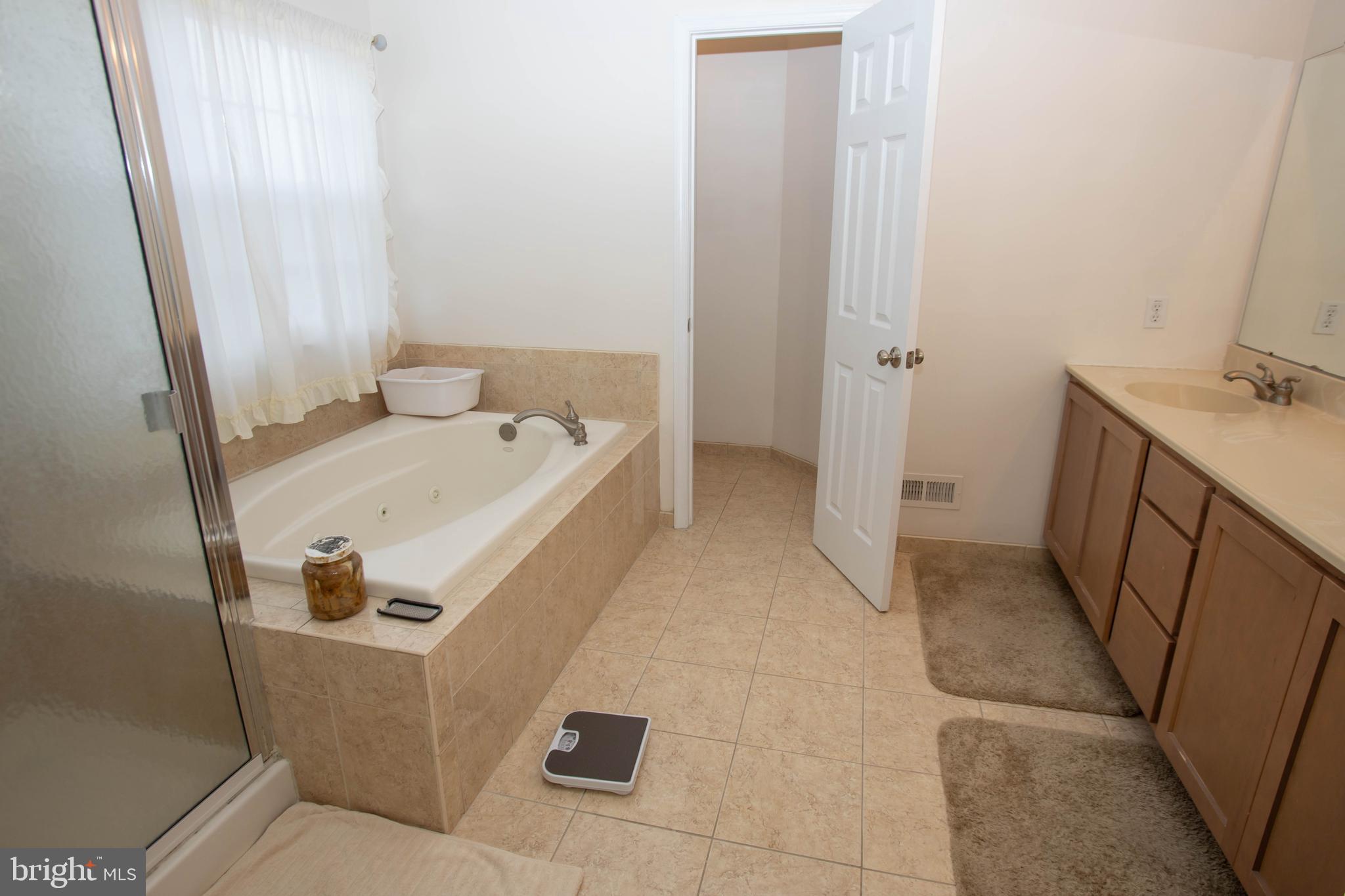 HIGH MEADOWS - Residential