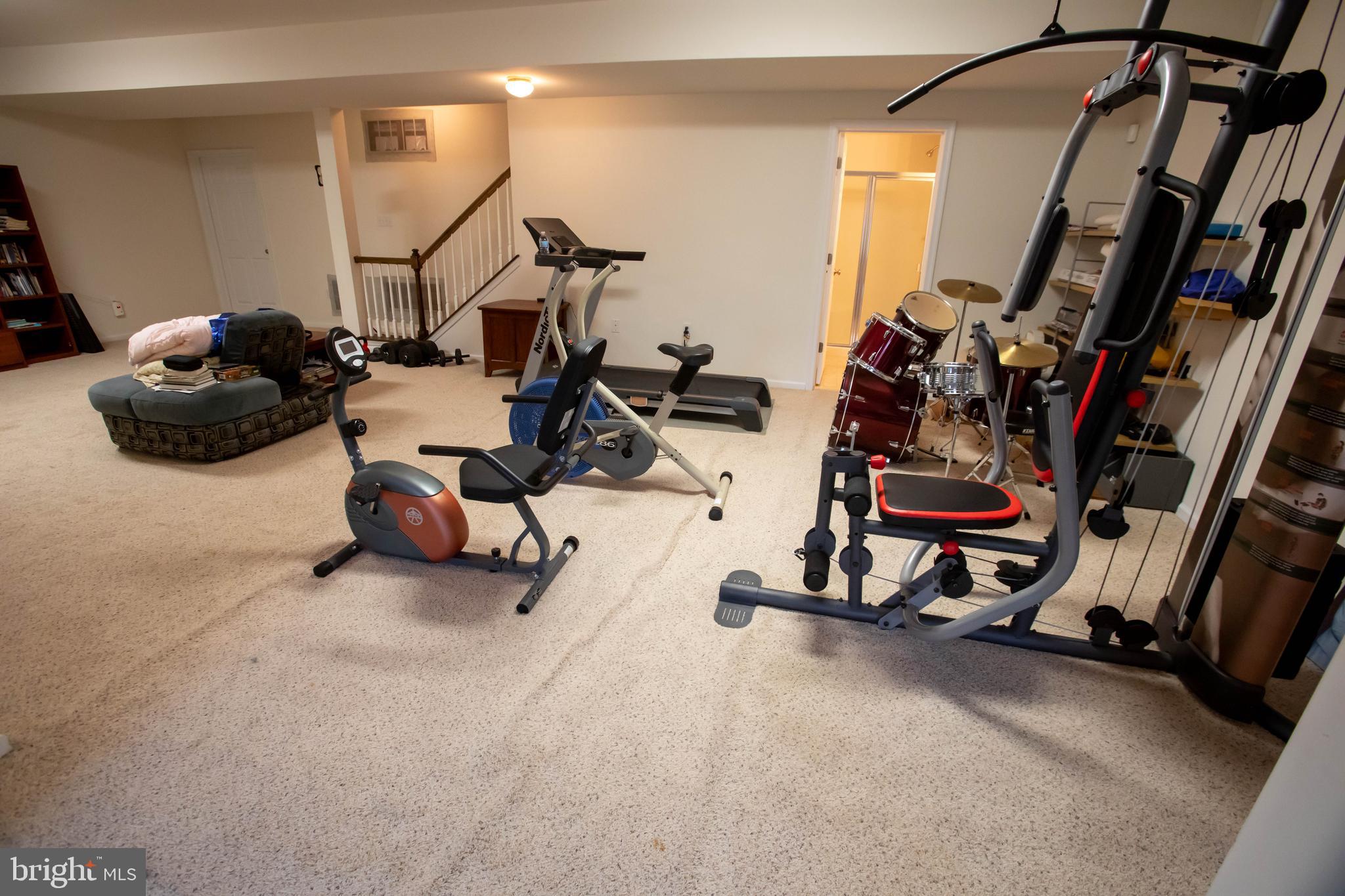 HIGH MEADOWS - Residential