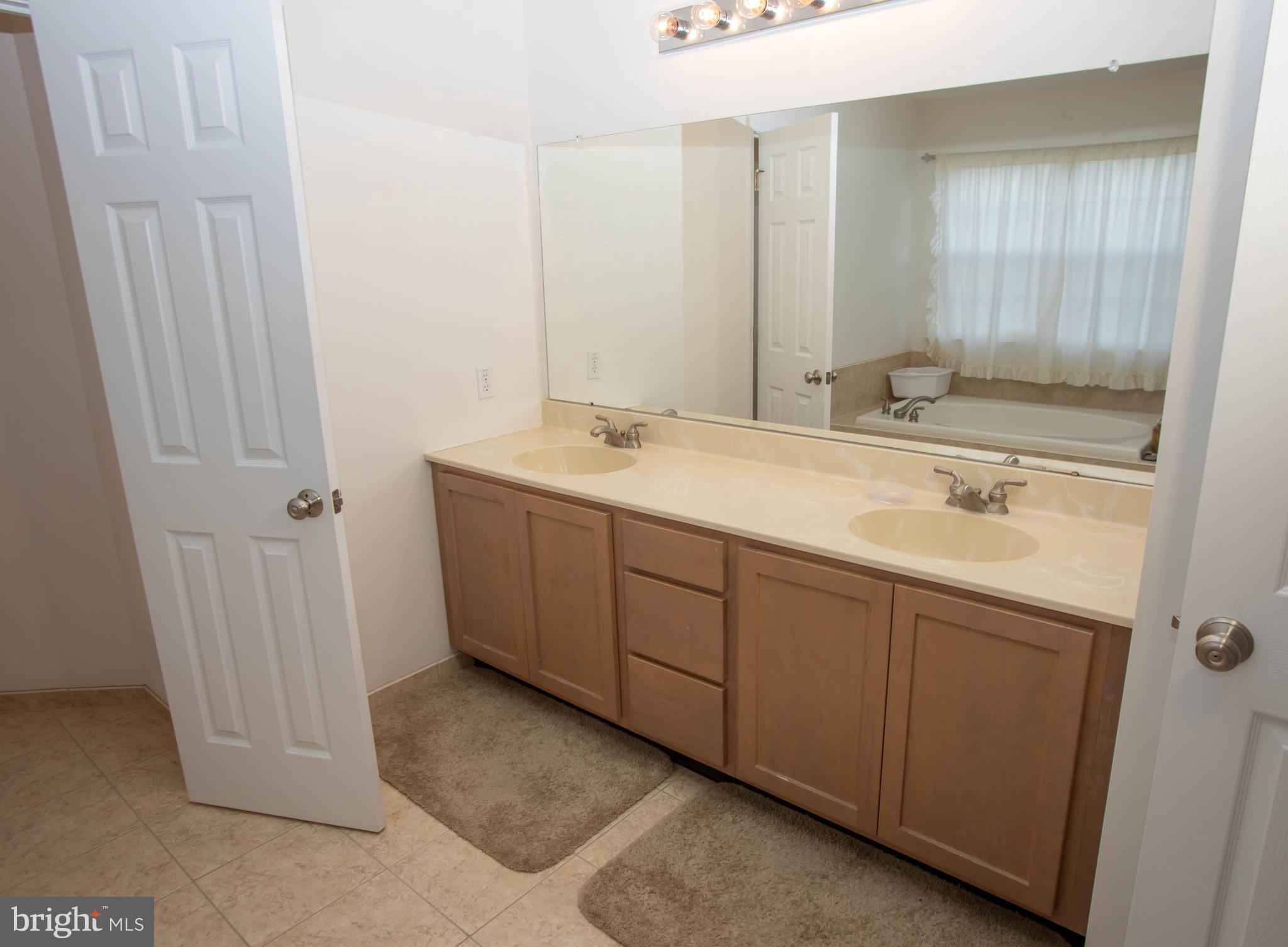 HIGH MEADOWS - Residential