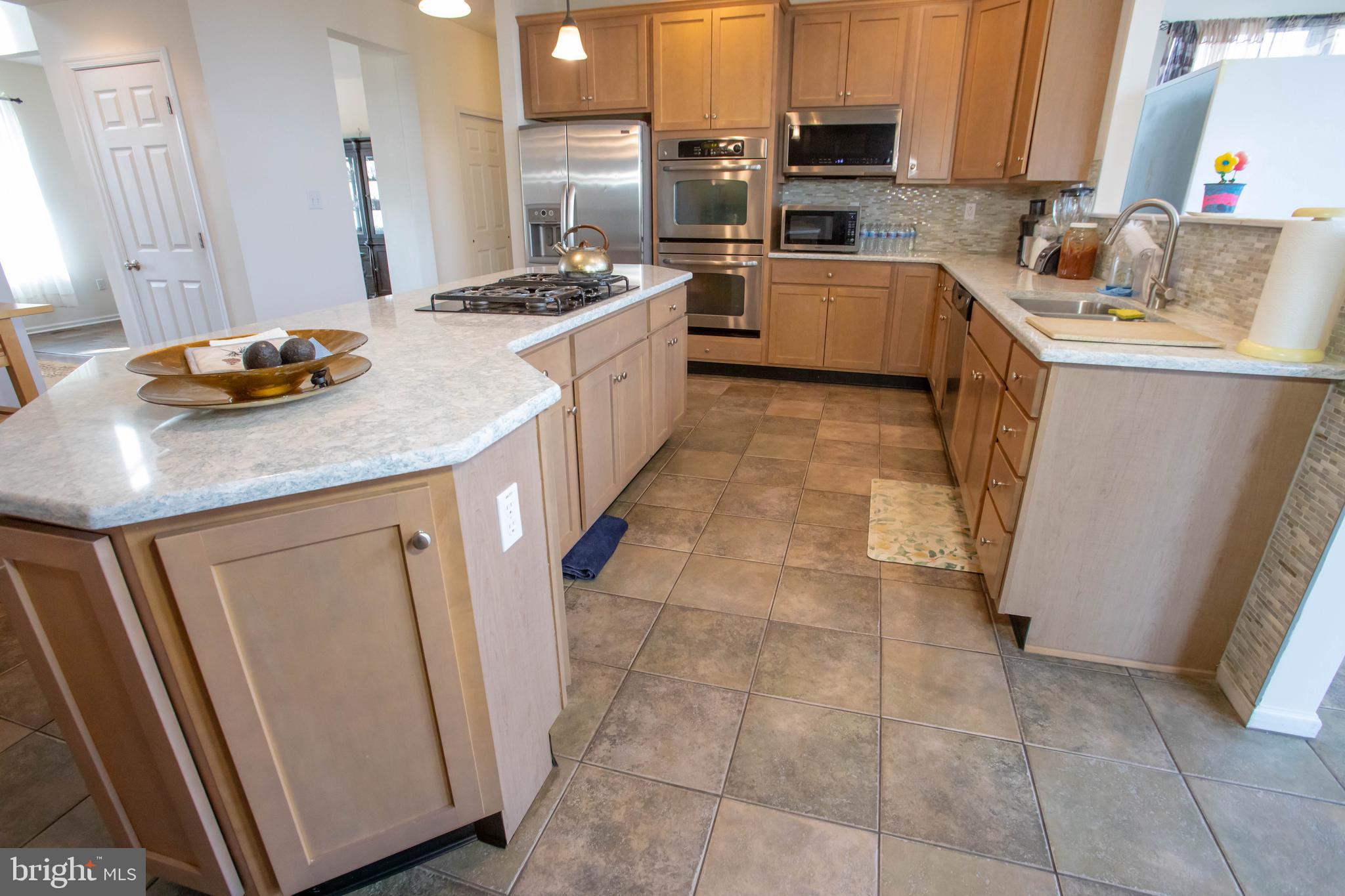 HIGH MEADOWS - Residential