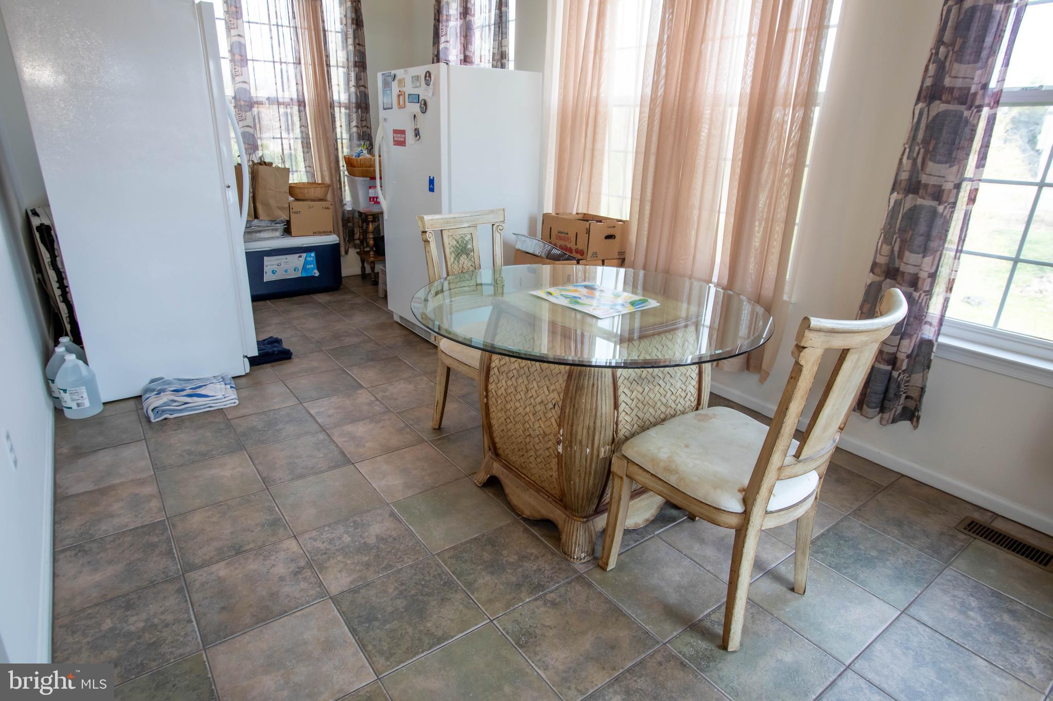 HIGH MEADOWS - Residential