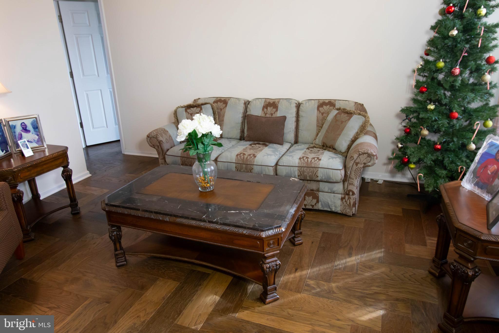 HIGH MEADOWS - Residential