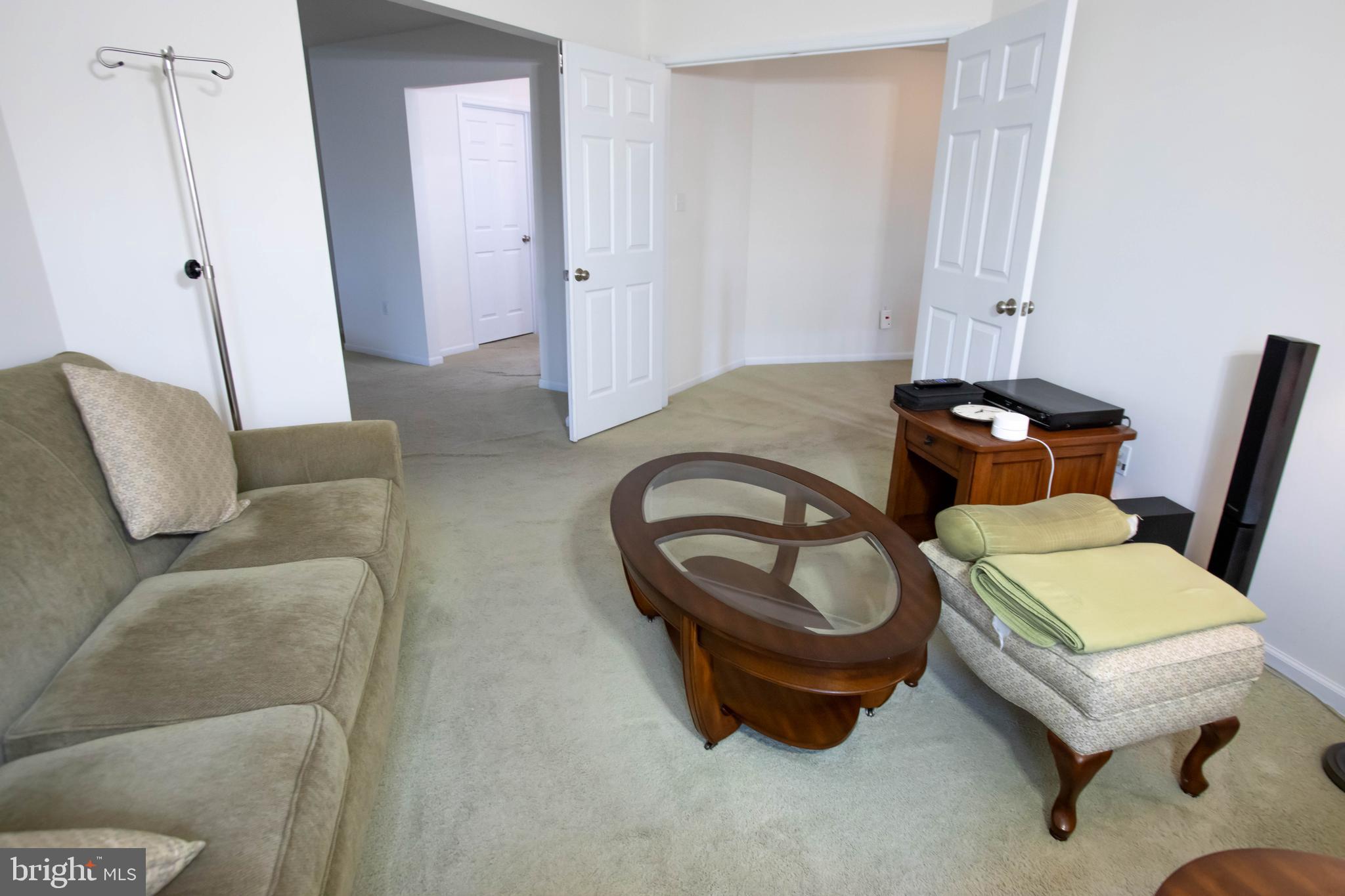 HIGH MEADOWS - Residential