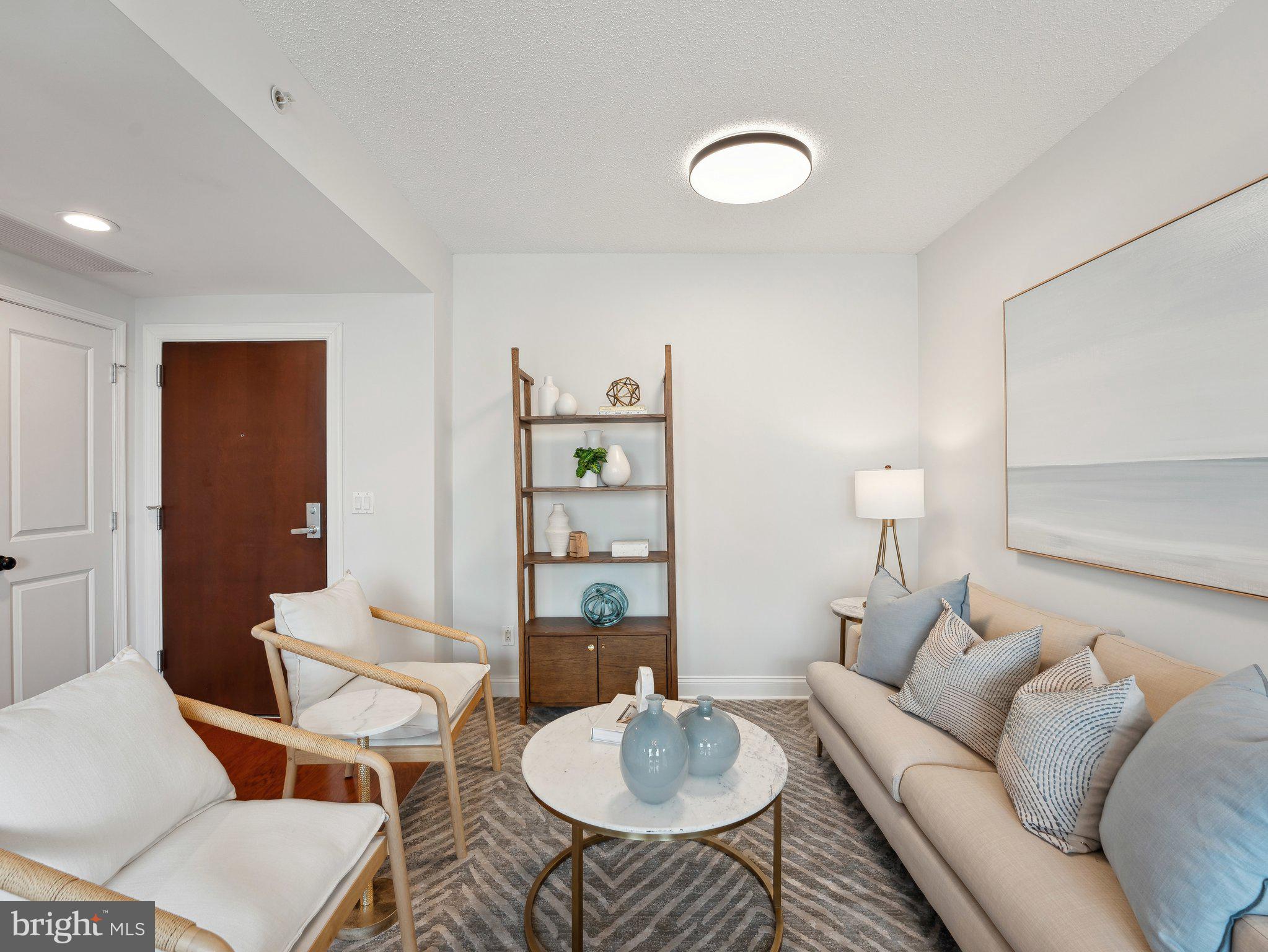 CLARENDON - Residential