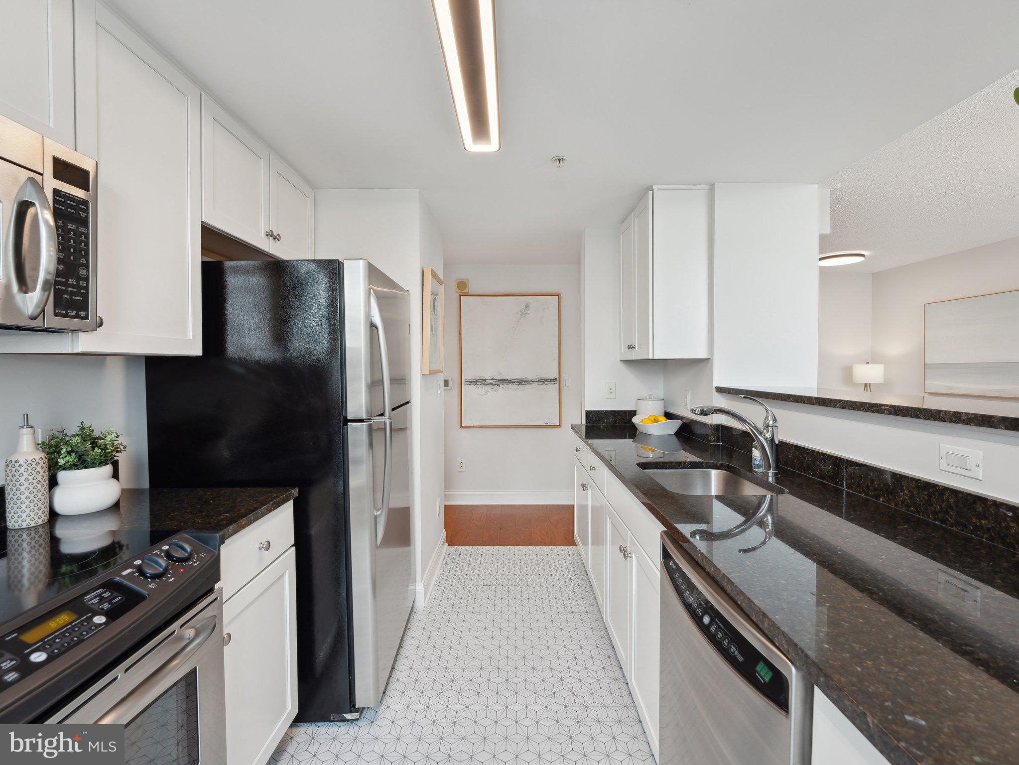 CLARENDON - Residential