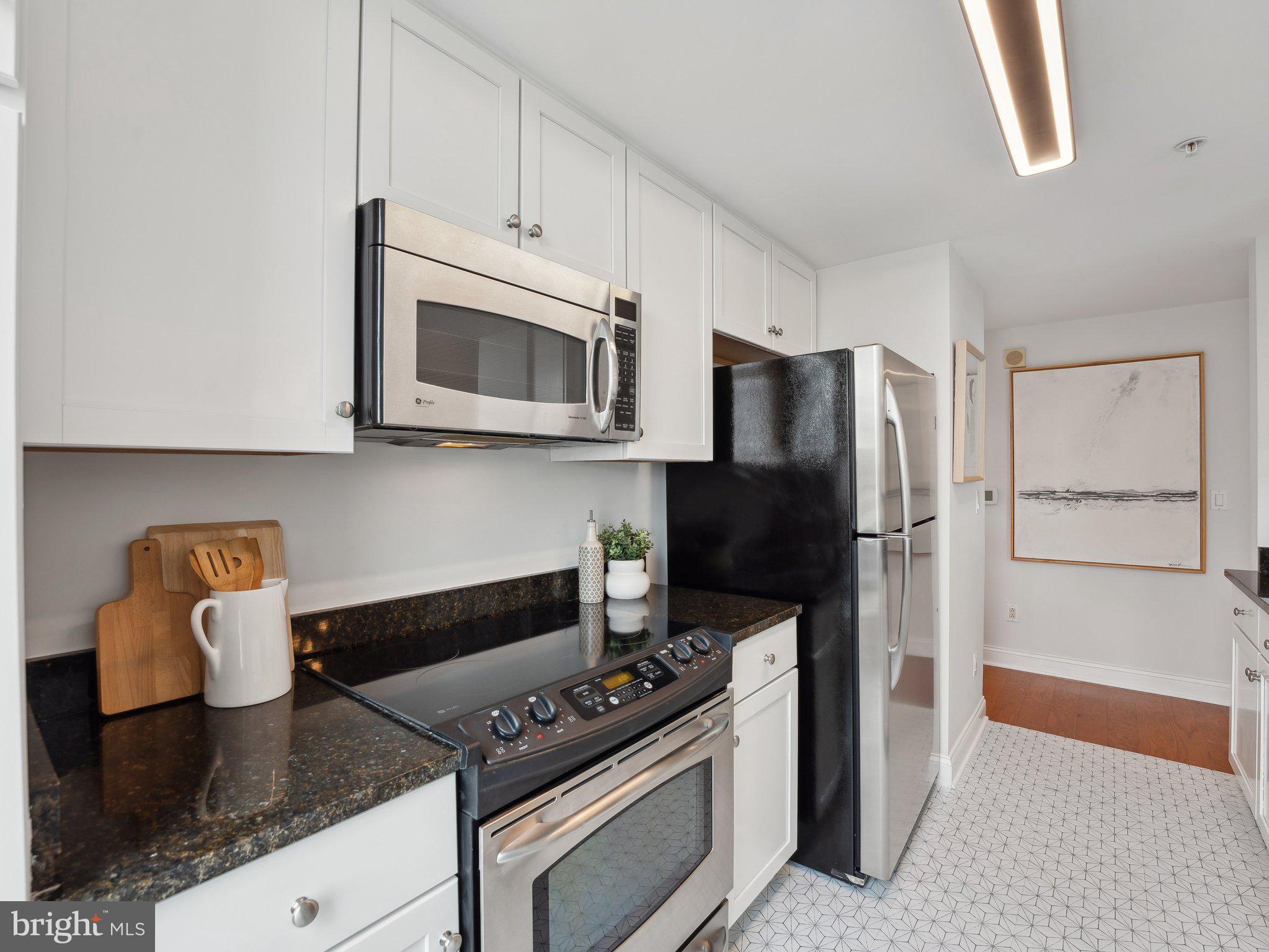 CLARENDON - Residential