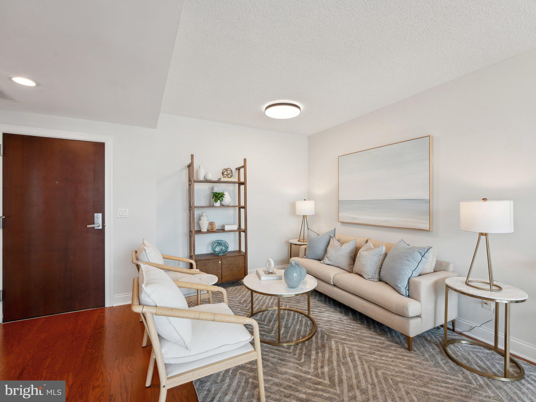 CLARENDON - Residential