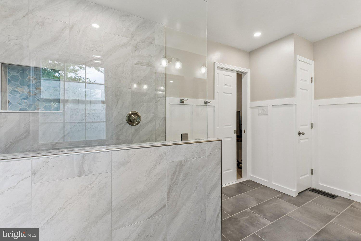 THOMASSON CROSSING - Residential
