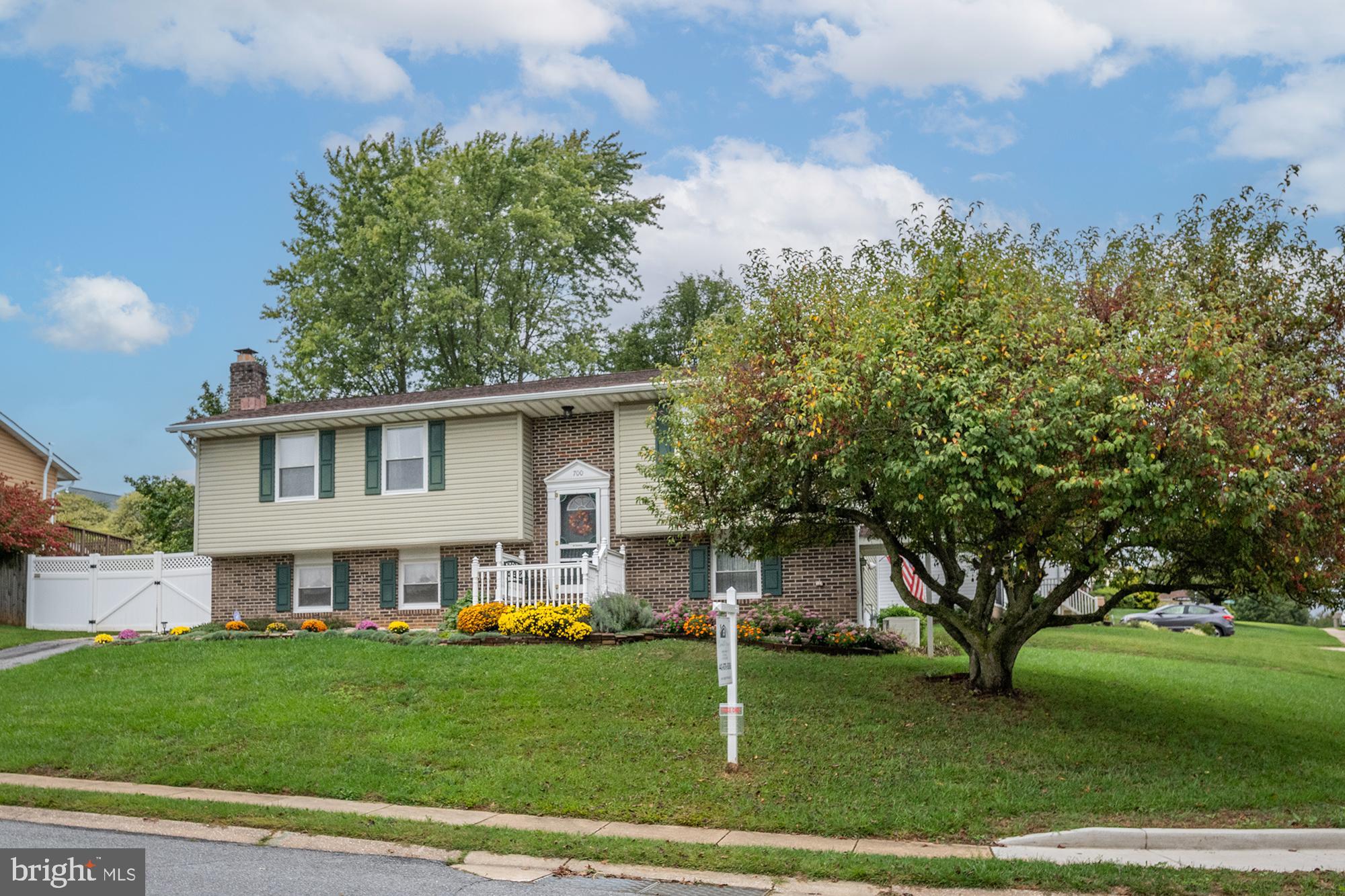 AUTUMN RIDGE - Residential