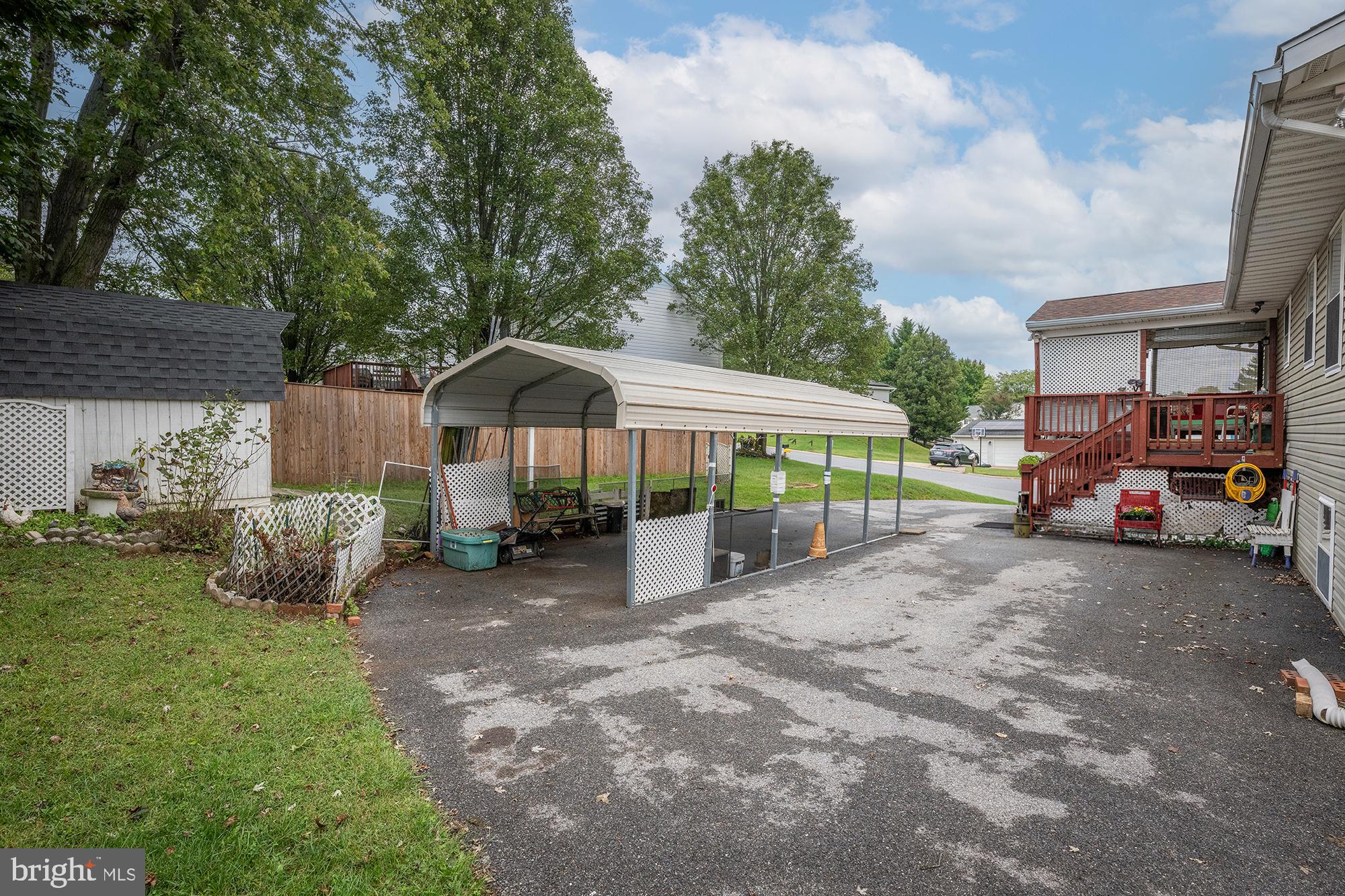 AUTUMN RIDGE - Residential