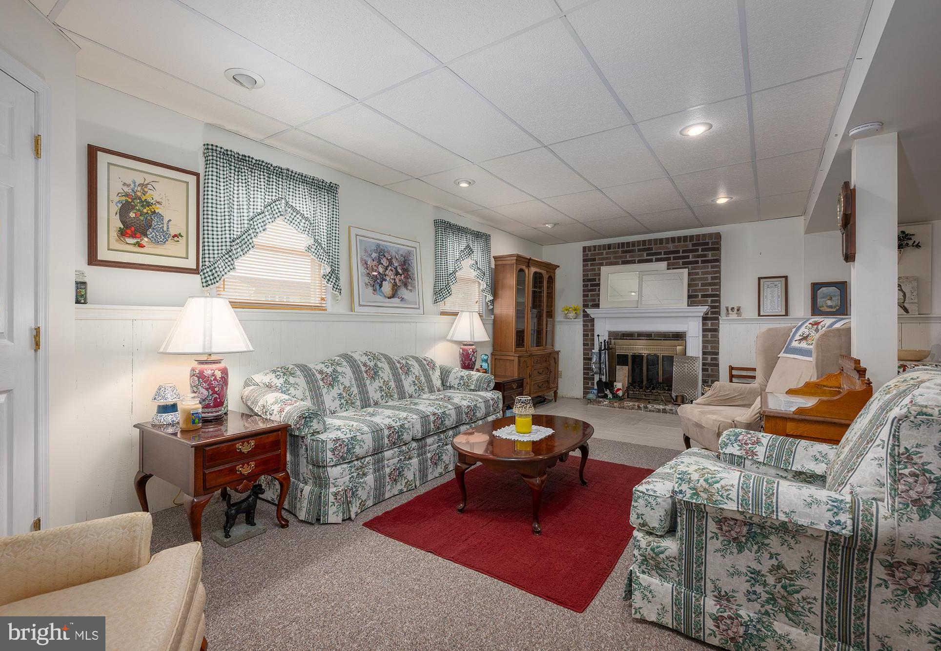 AUTUMN RIDGE - Residential