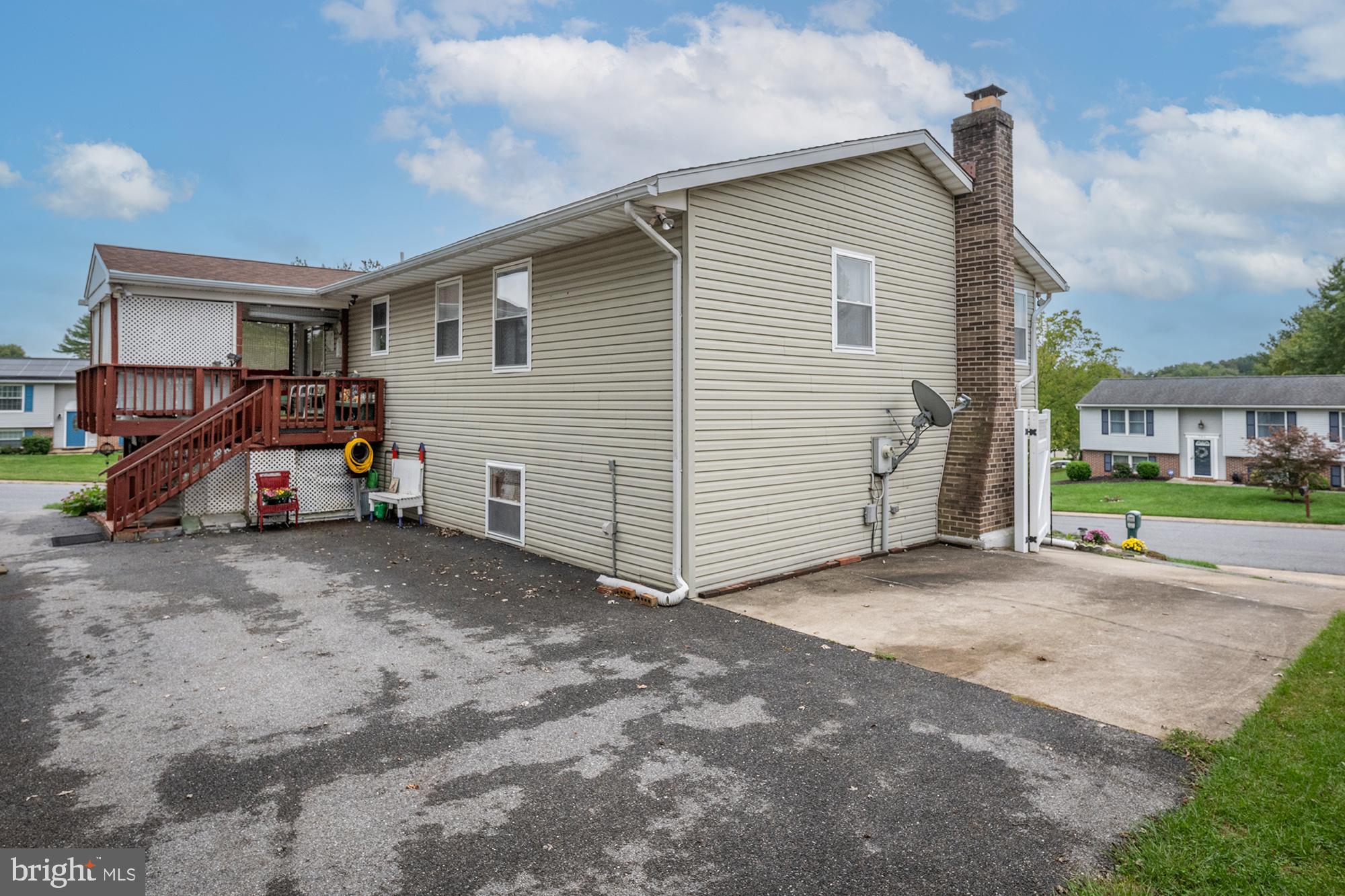 AUTUMN RIDGE - Residential