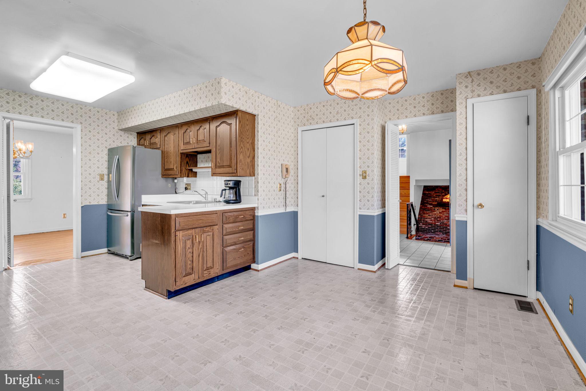 LAKEVALE ESTATES - Residential