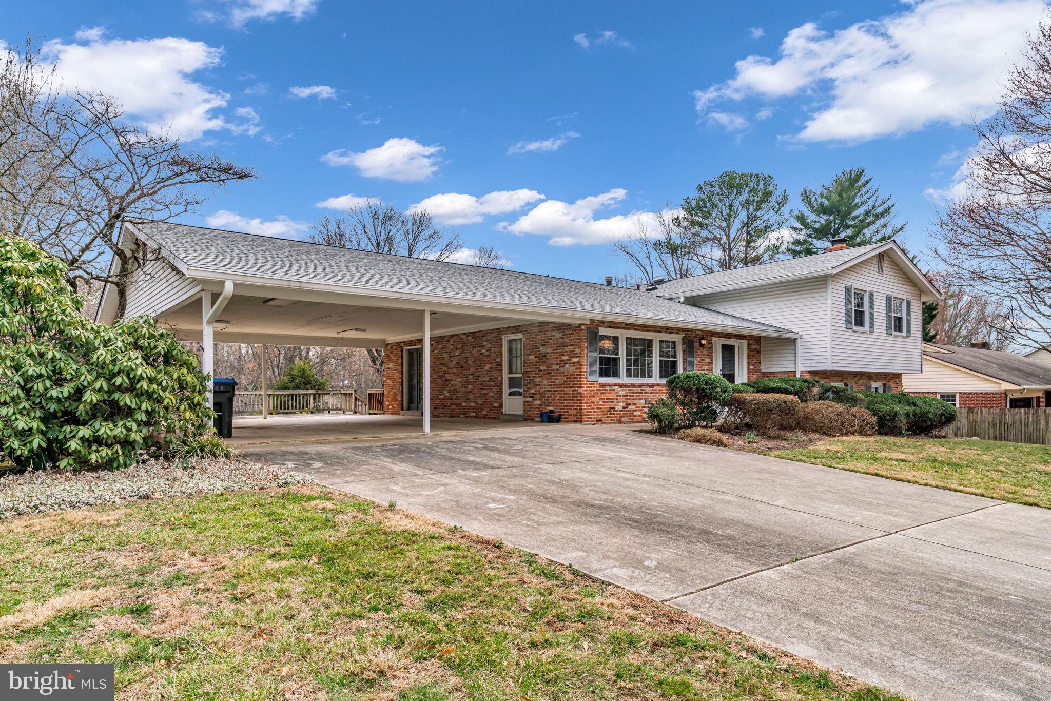 LAKEVALE ESTATES - Residential